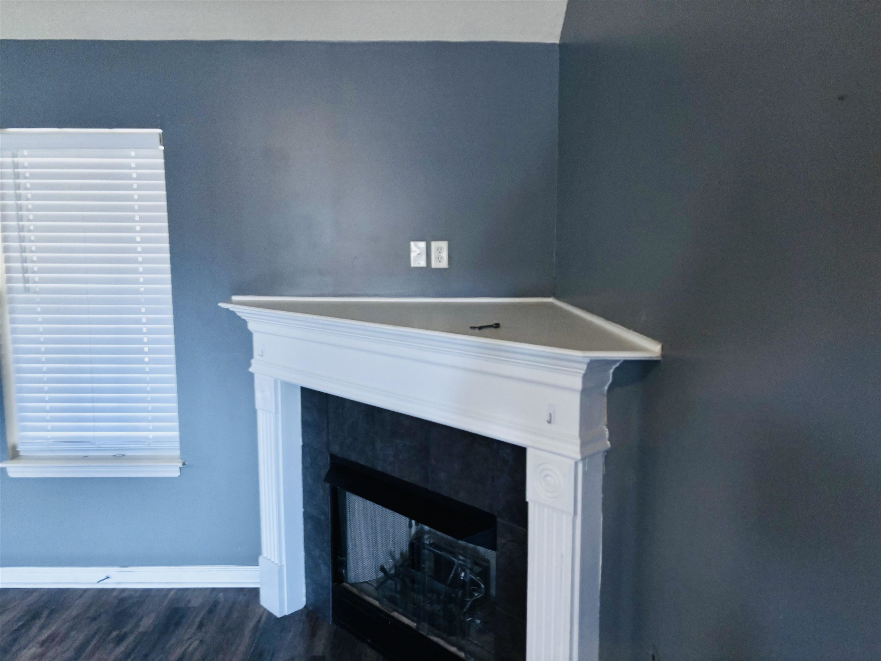 175 VILLAGE DR