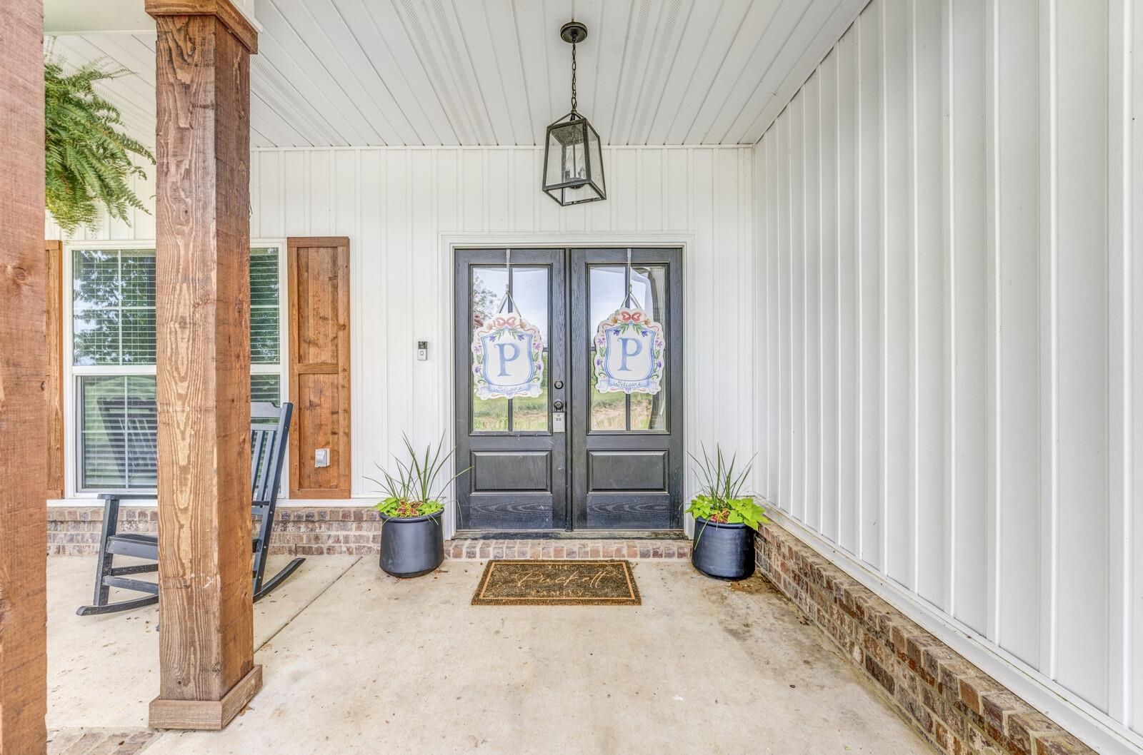 207 BOSWELL RD