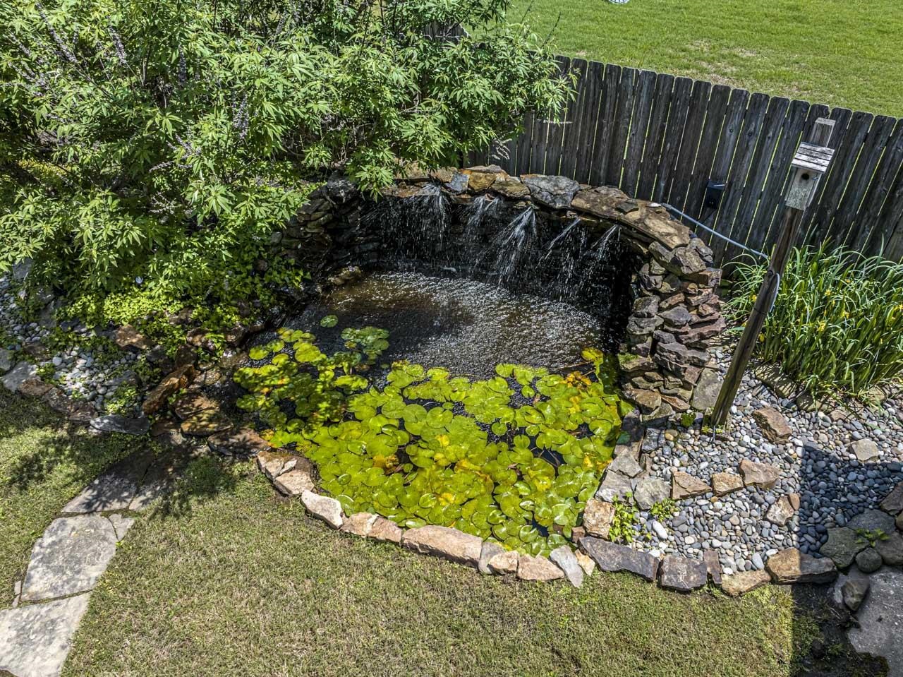 225 CAMERON DR