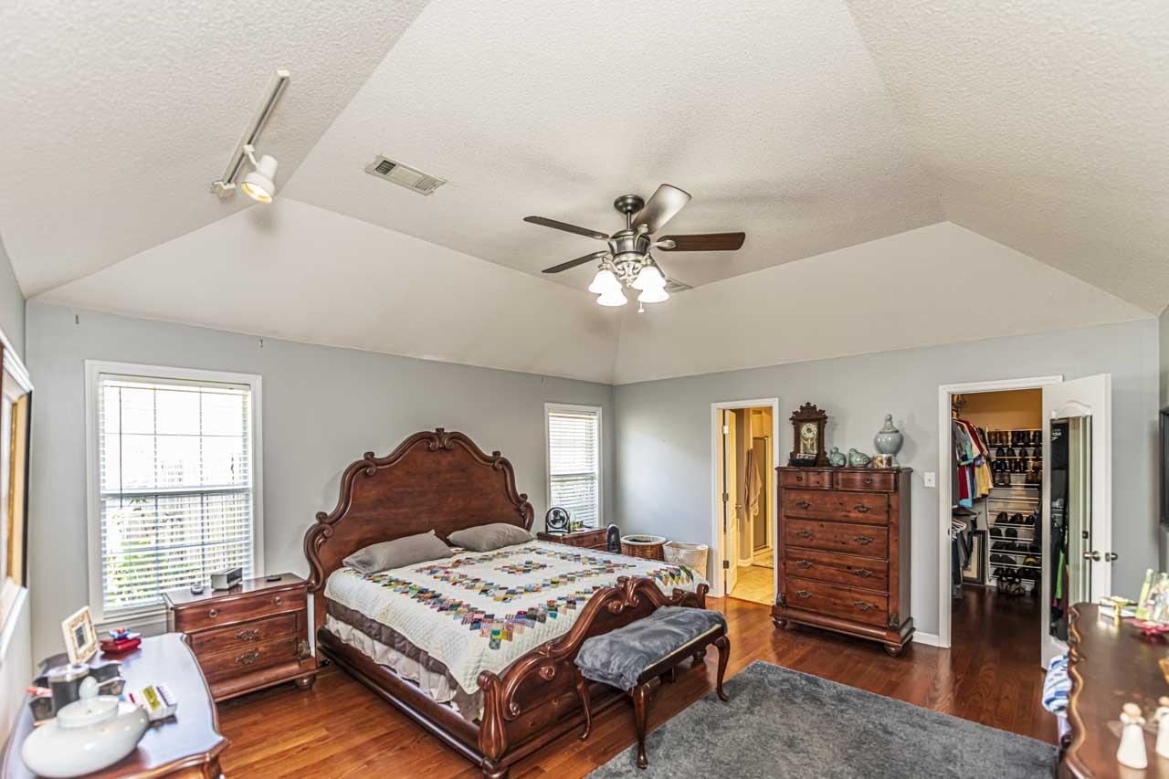 225 CAMERON DR
