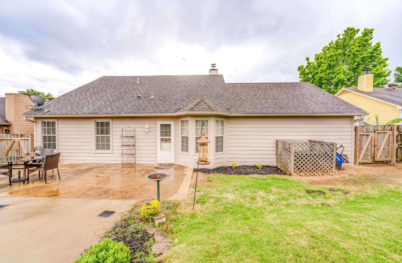 6686 ELMORE RIDGE LN