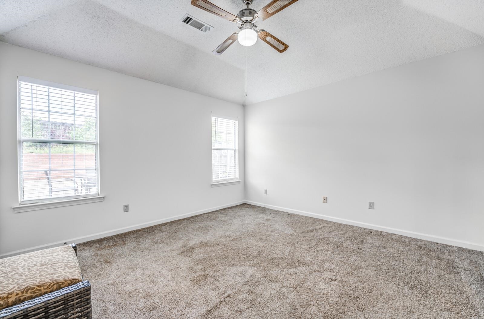 6686 ELMORE RIDGE LN