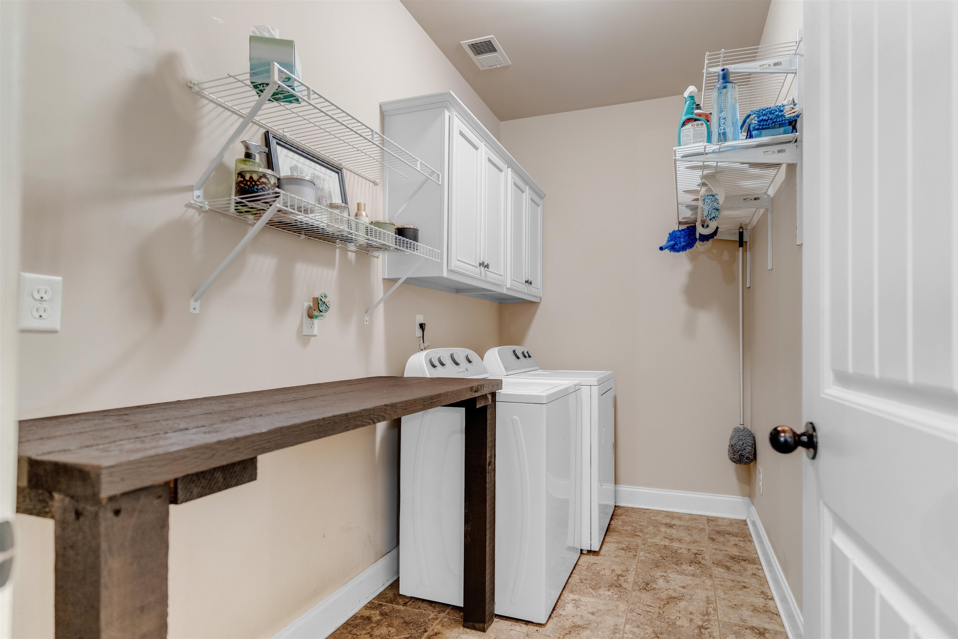 4467 BISHOPS VALLEY LN