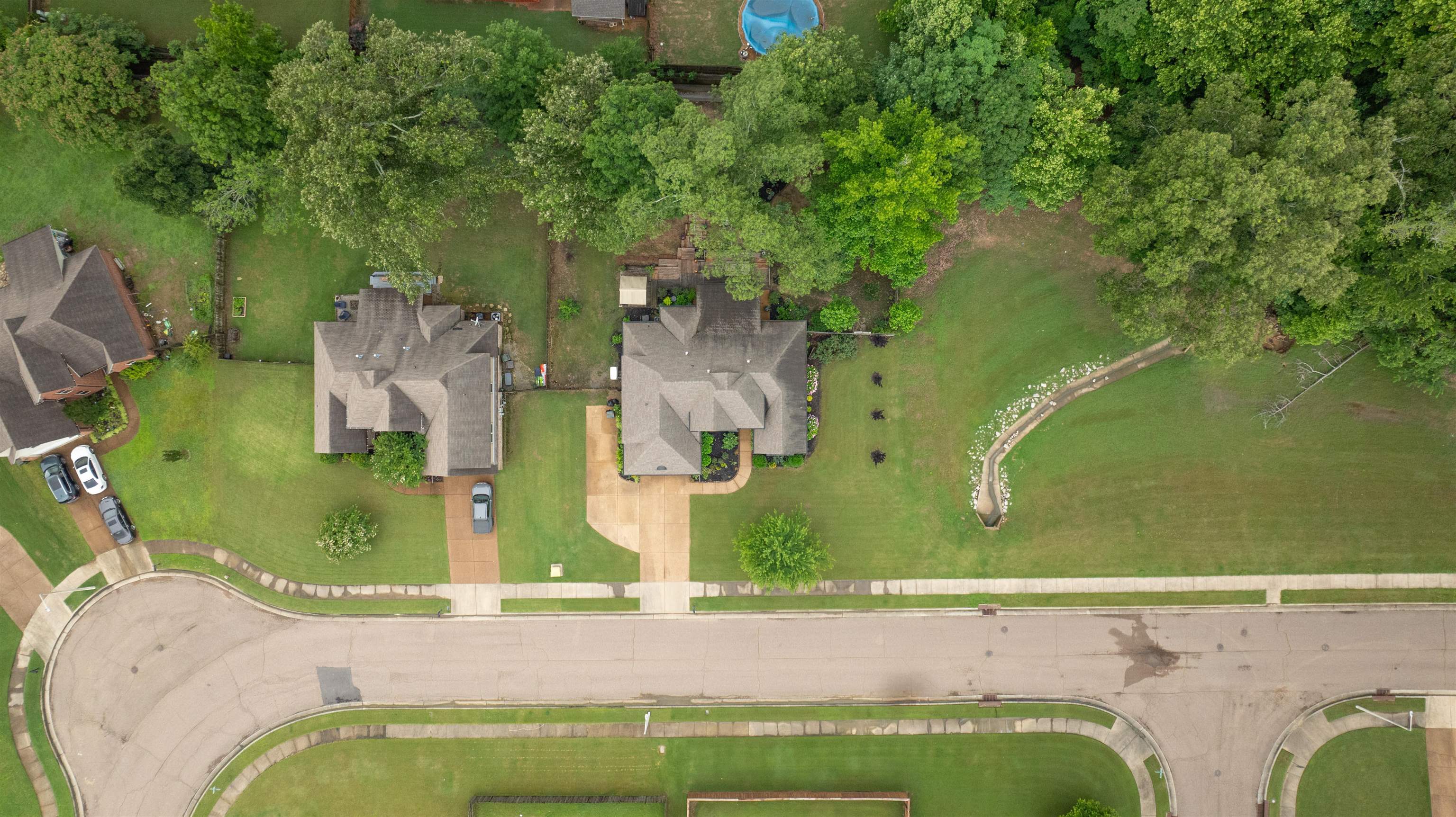 4467 BISHOPS VALLEY LN