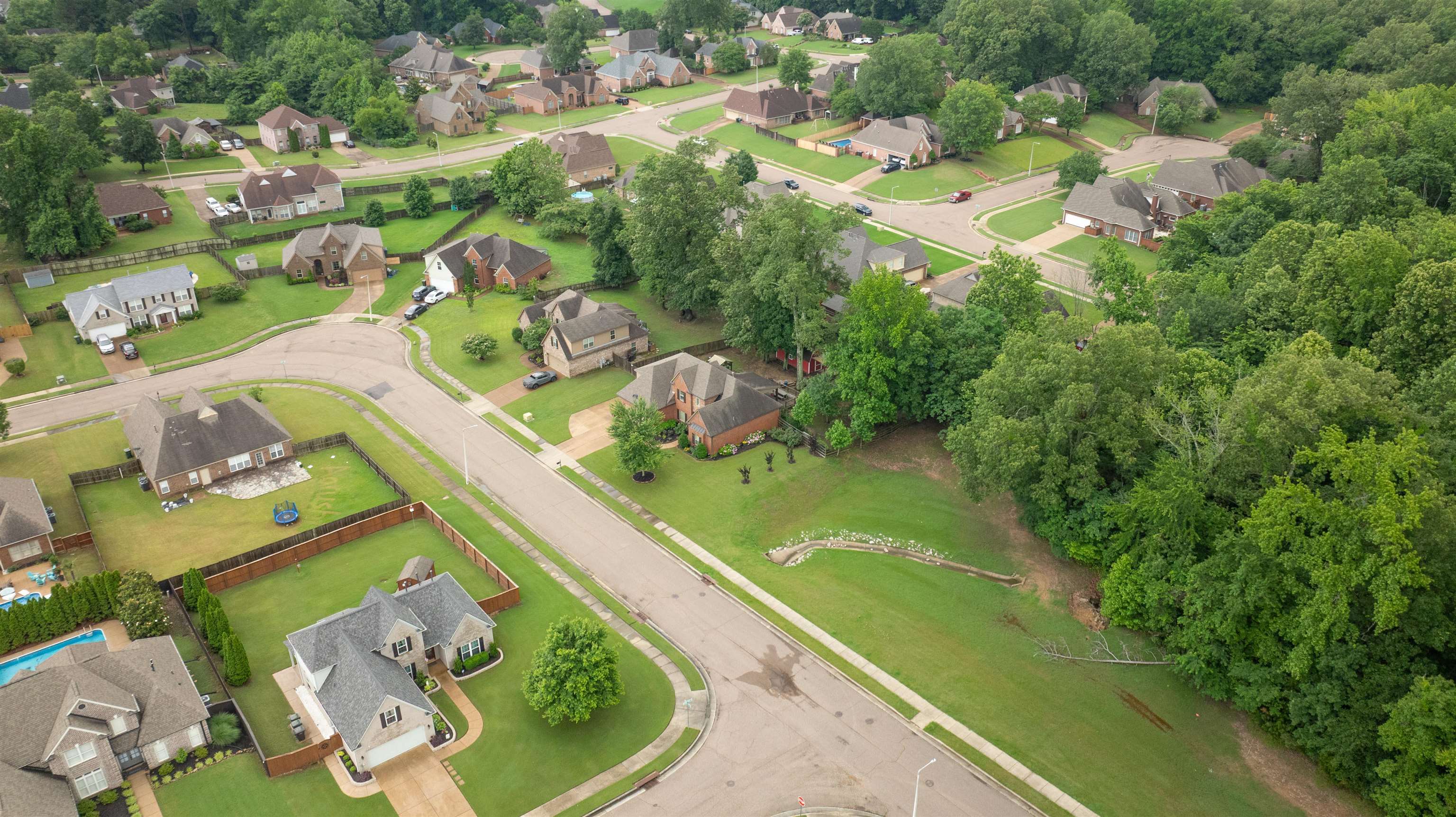 4467 BISHOPS VALLEY LN