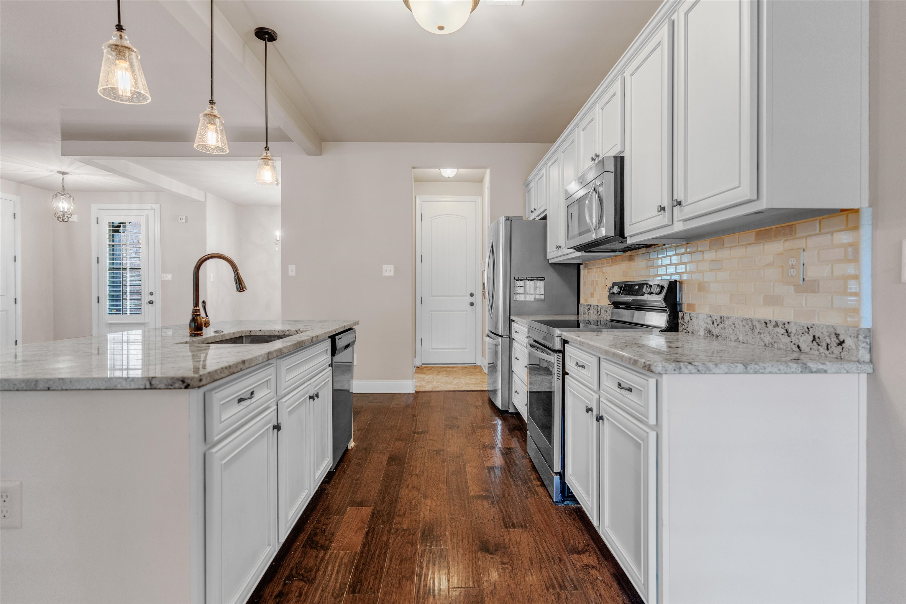 4467 BISHOPS VALLEY LN