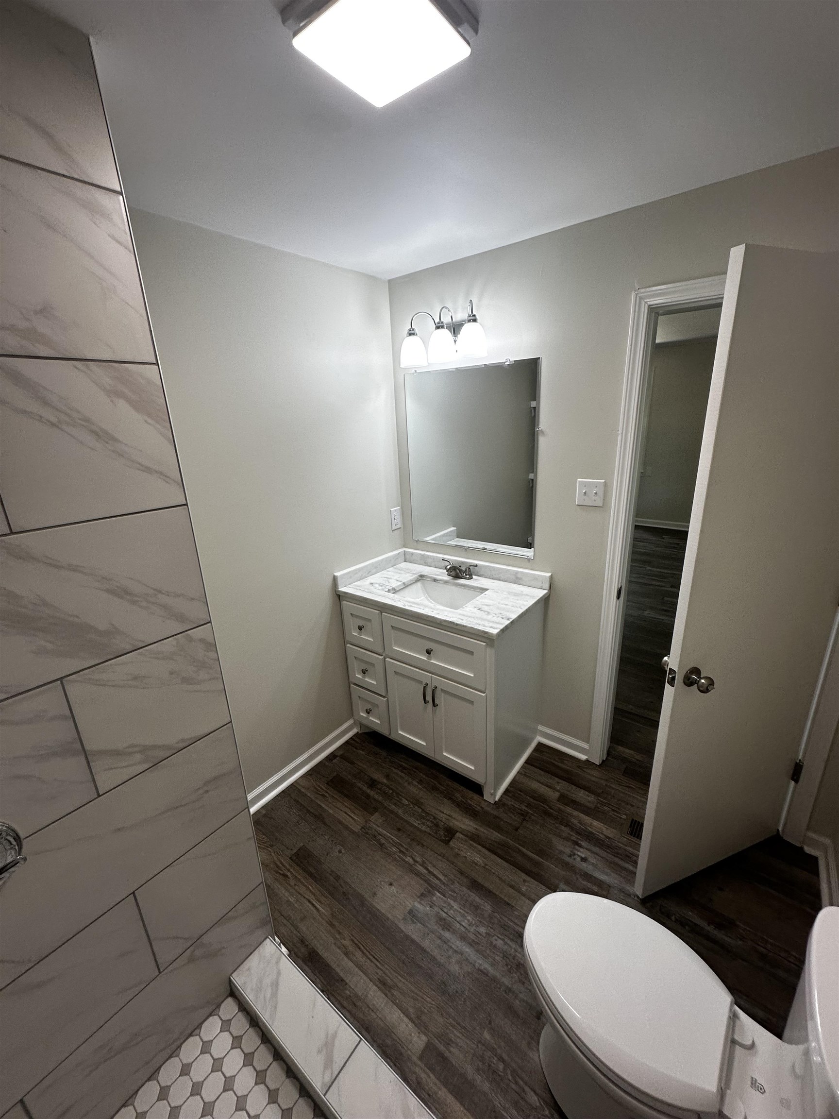 215 PINECREST LN