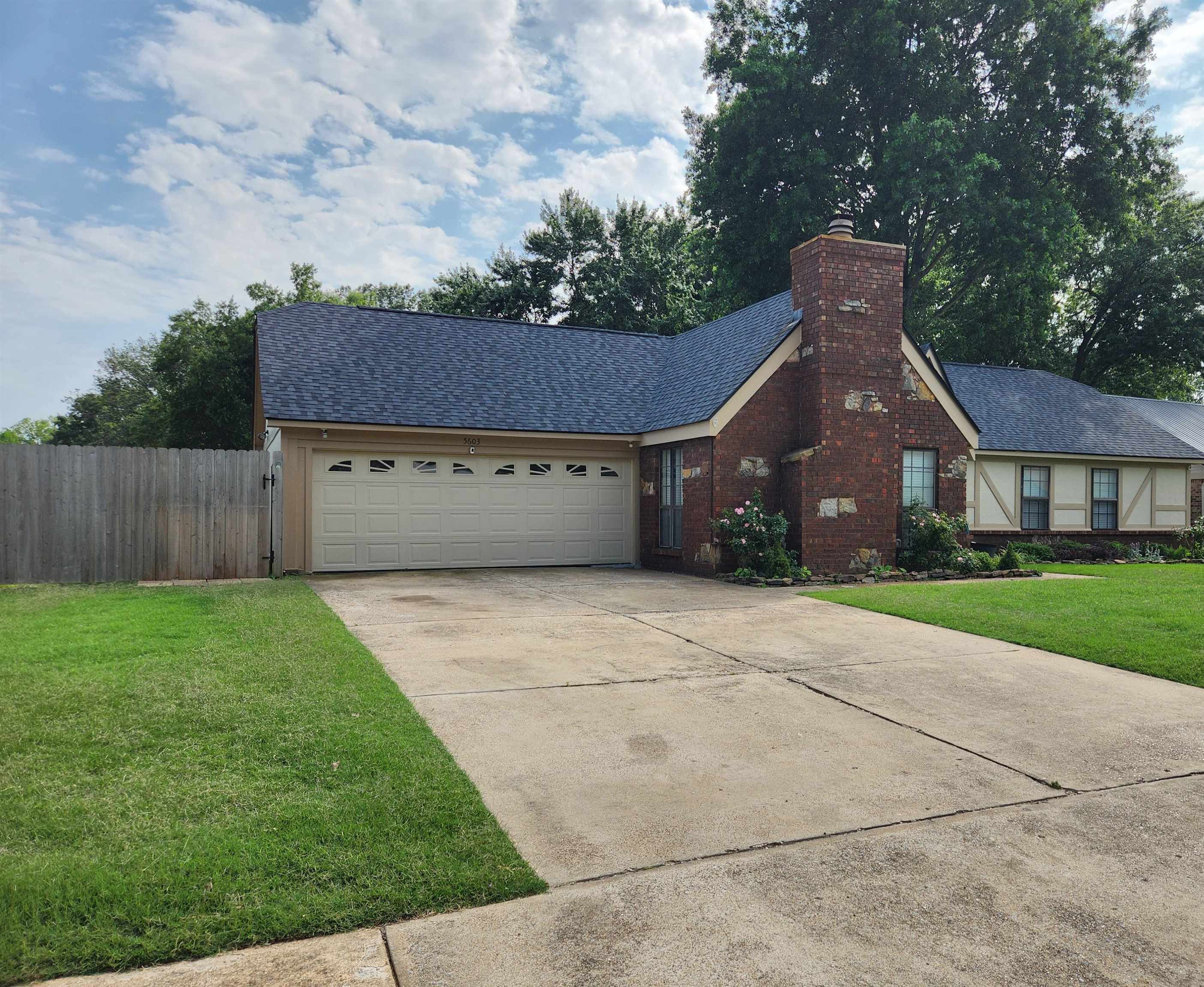 5603 AUTUMN GLEN DR