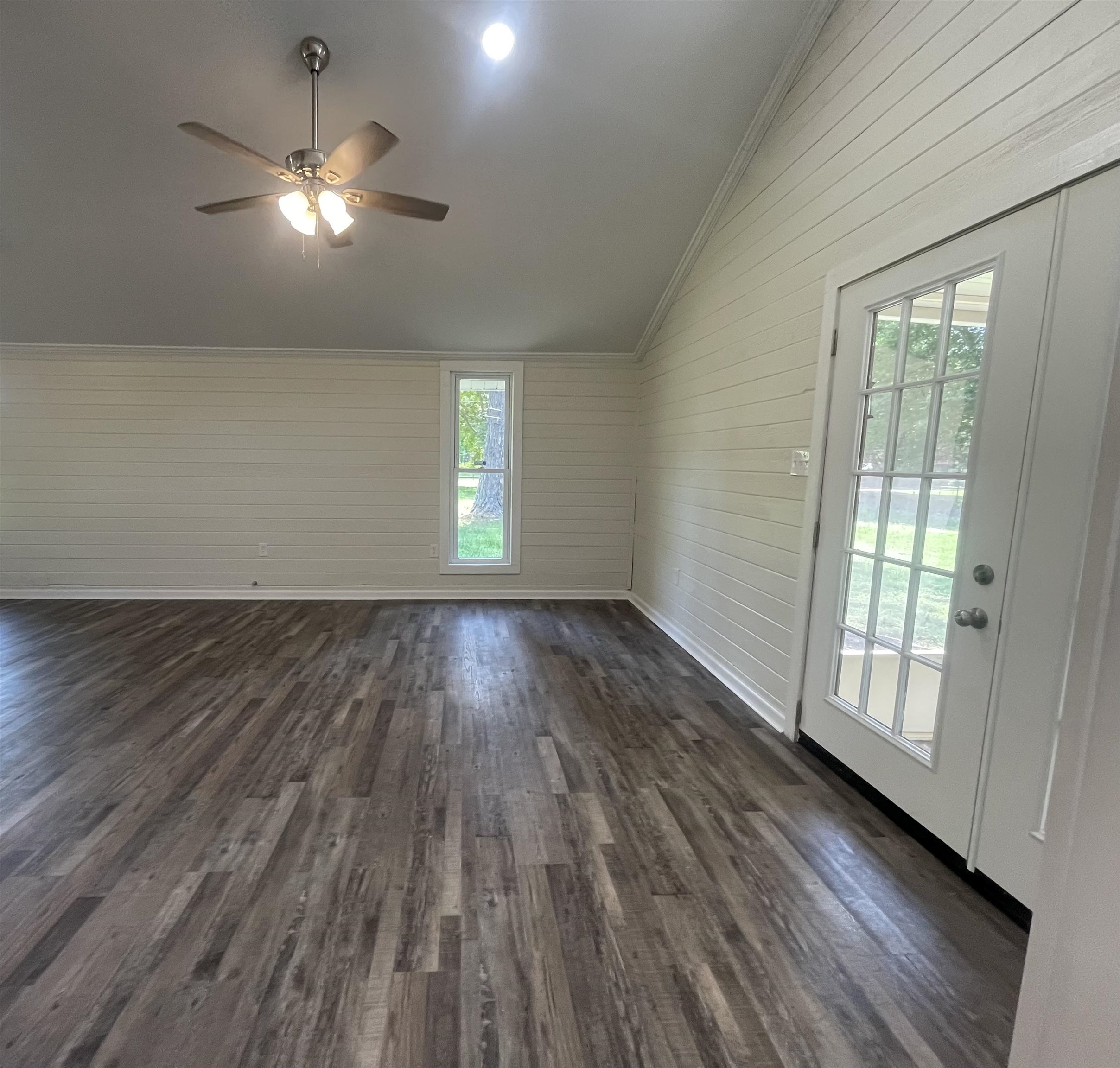 815 FAWN RD