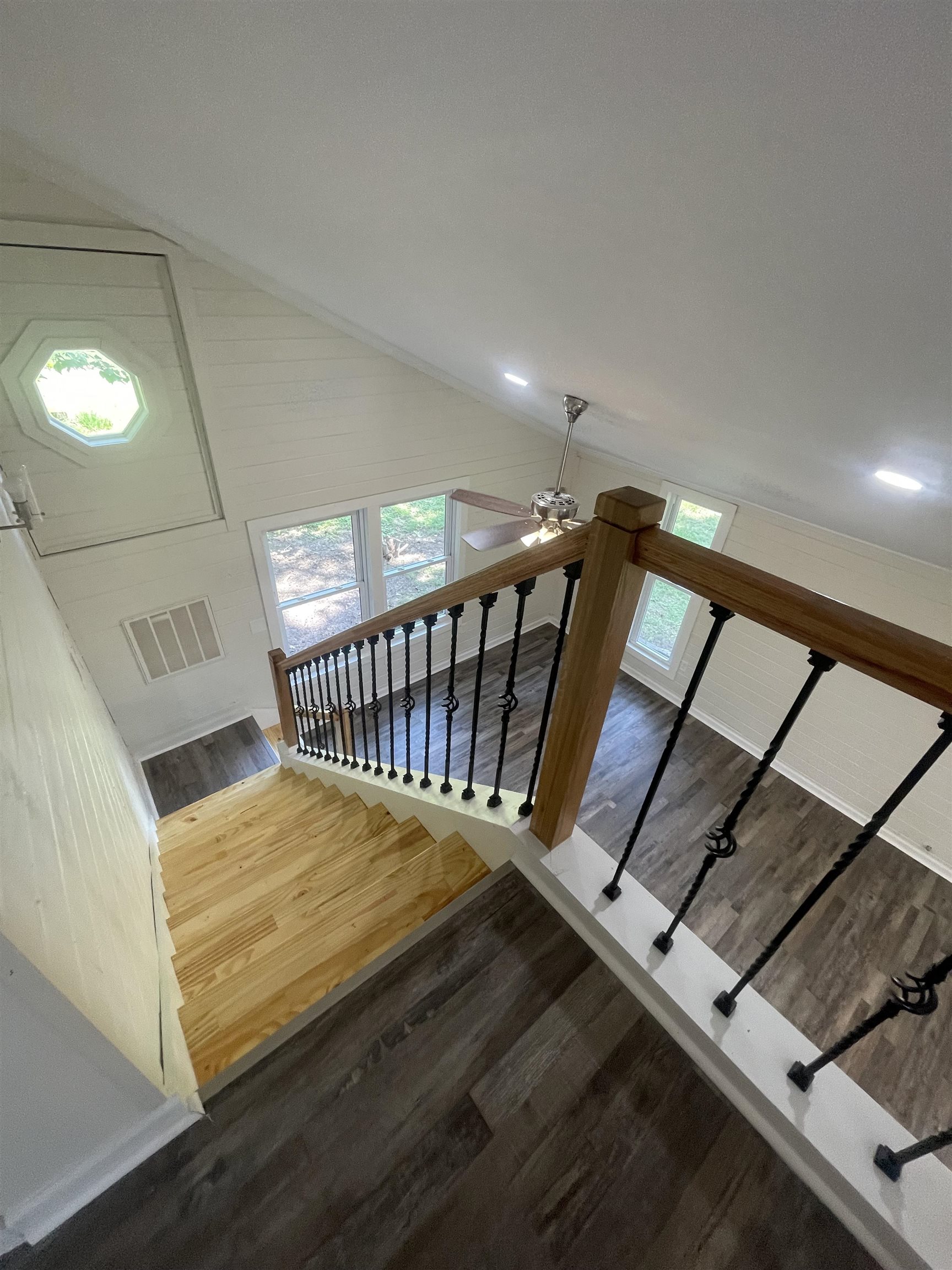 815 FAWN RD