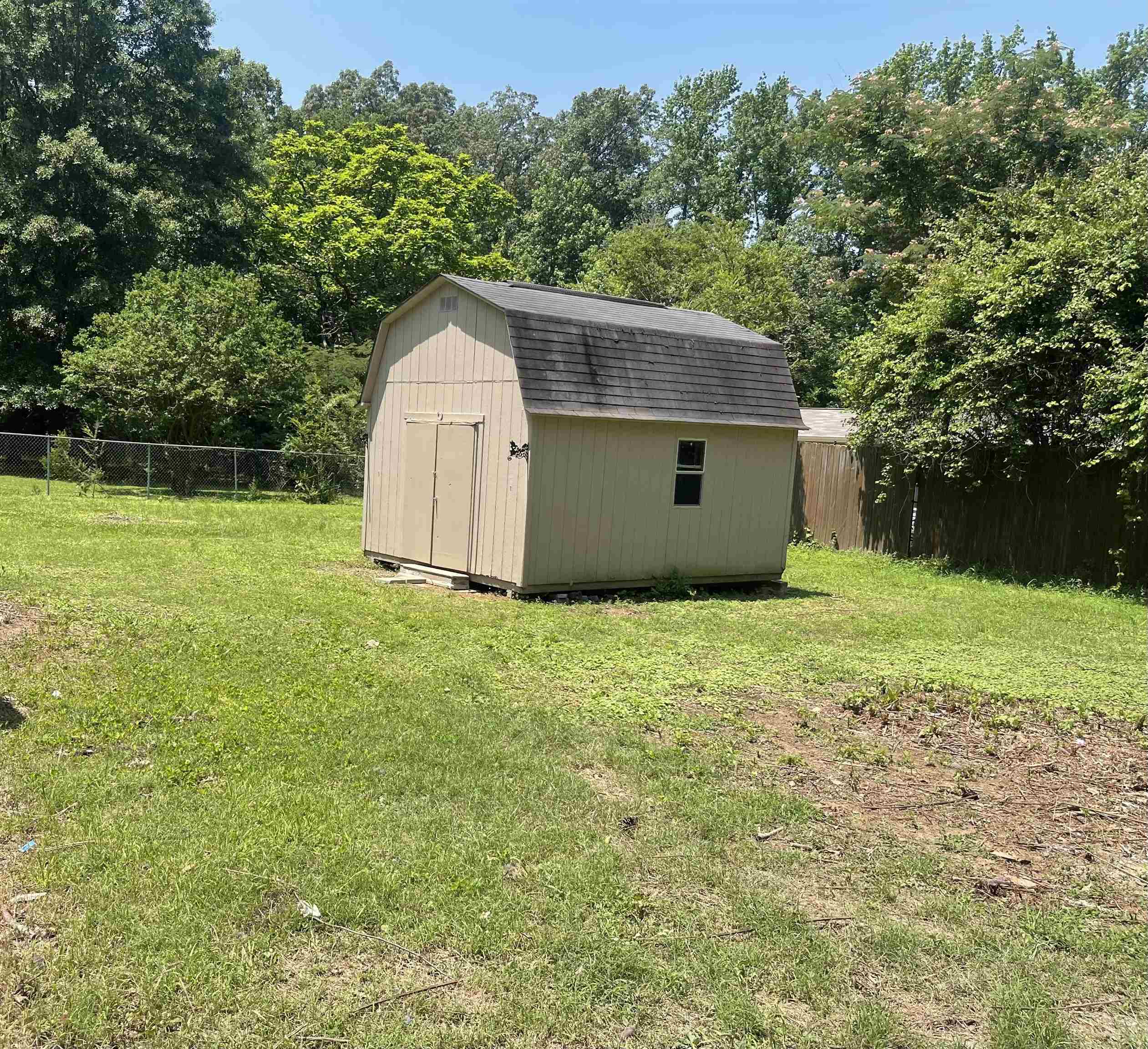 815 FAWN RD