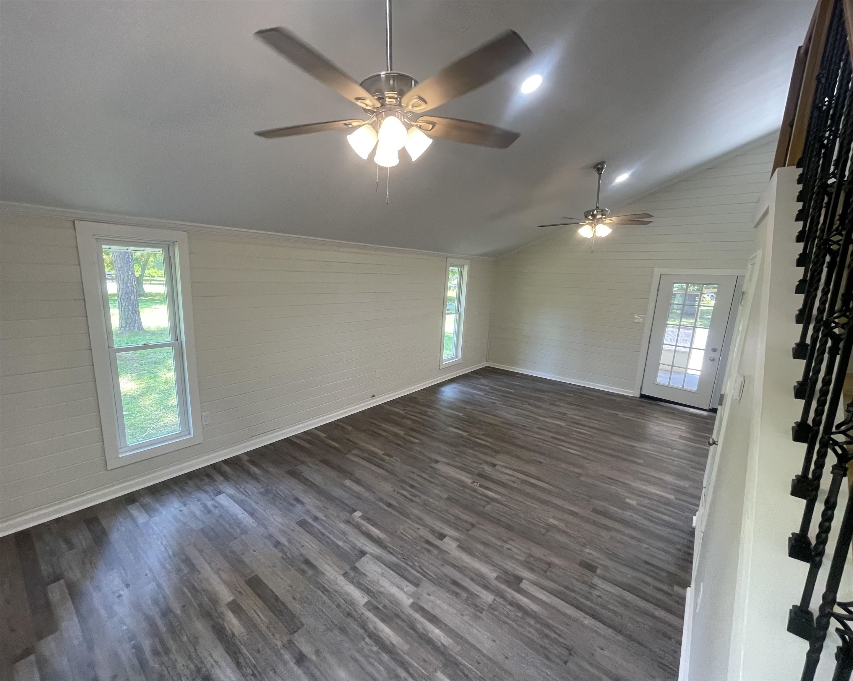 815 FAWN RD