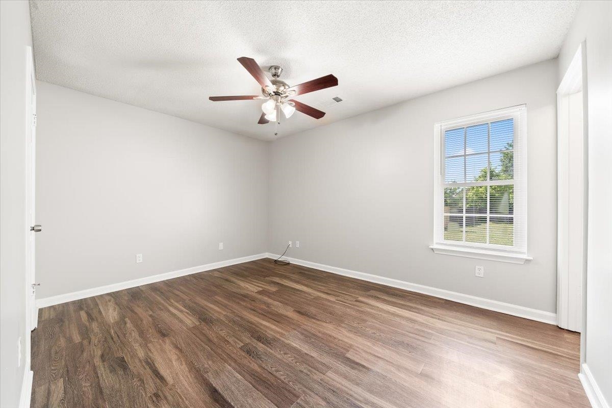 5909 COTTAGE HILL DR