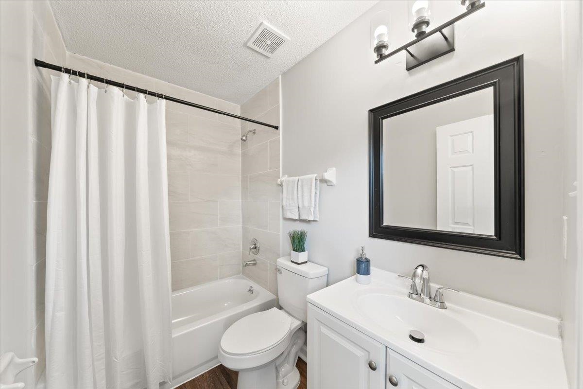 5909 COTTAGE HILL DR