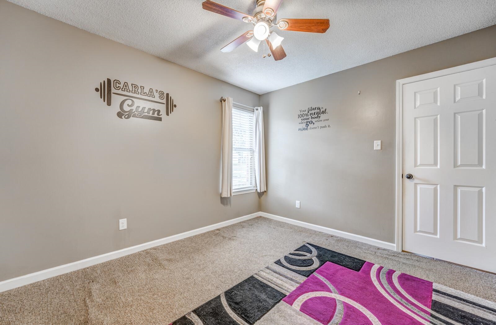 7611 VALLEY GLEN DR