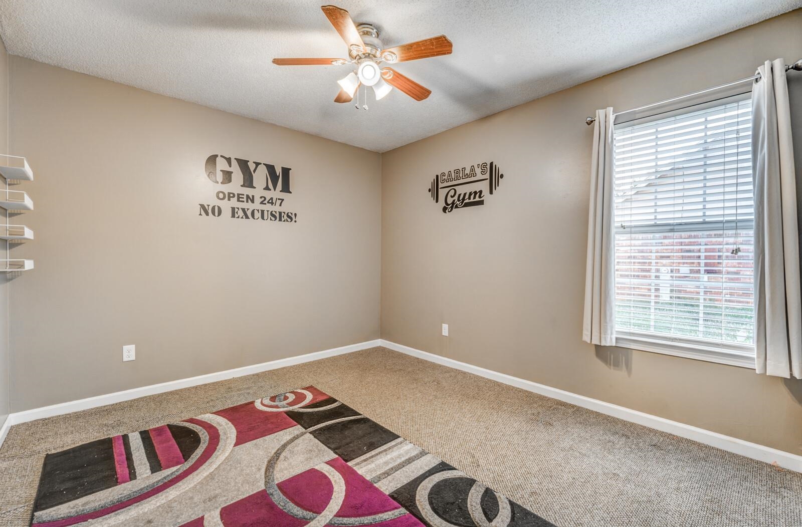 7611 VALLEY GLEN DR