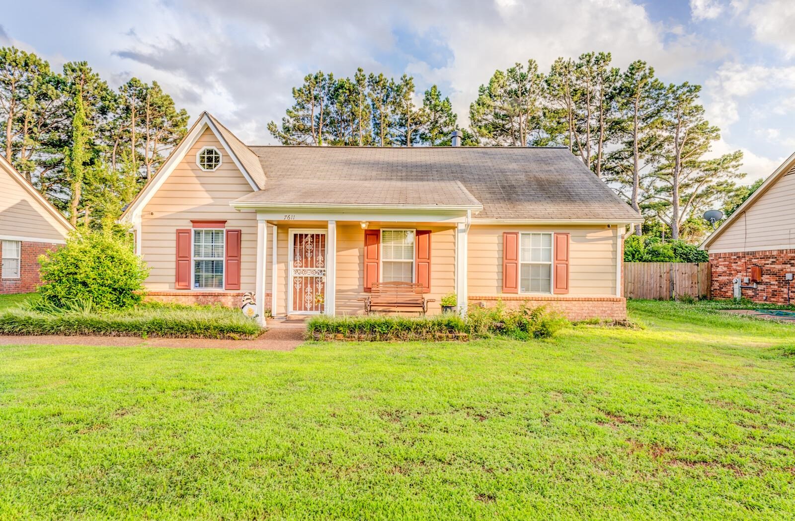 7611 VALLEY GLEN DR
