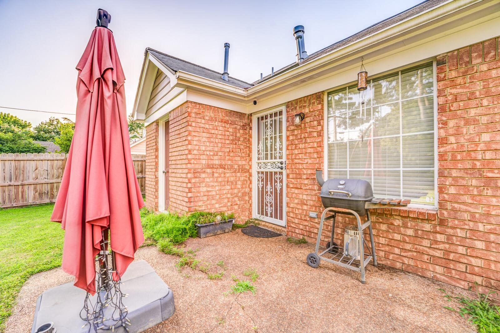 7611 VALLEY GLEN DR