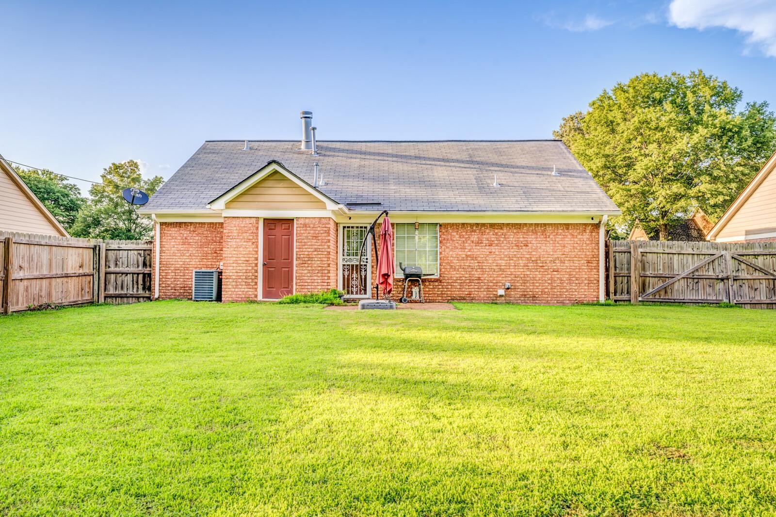 7611 VALLEY GLEN DR