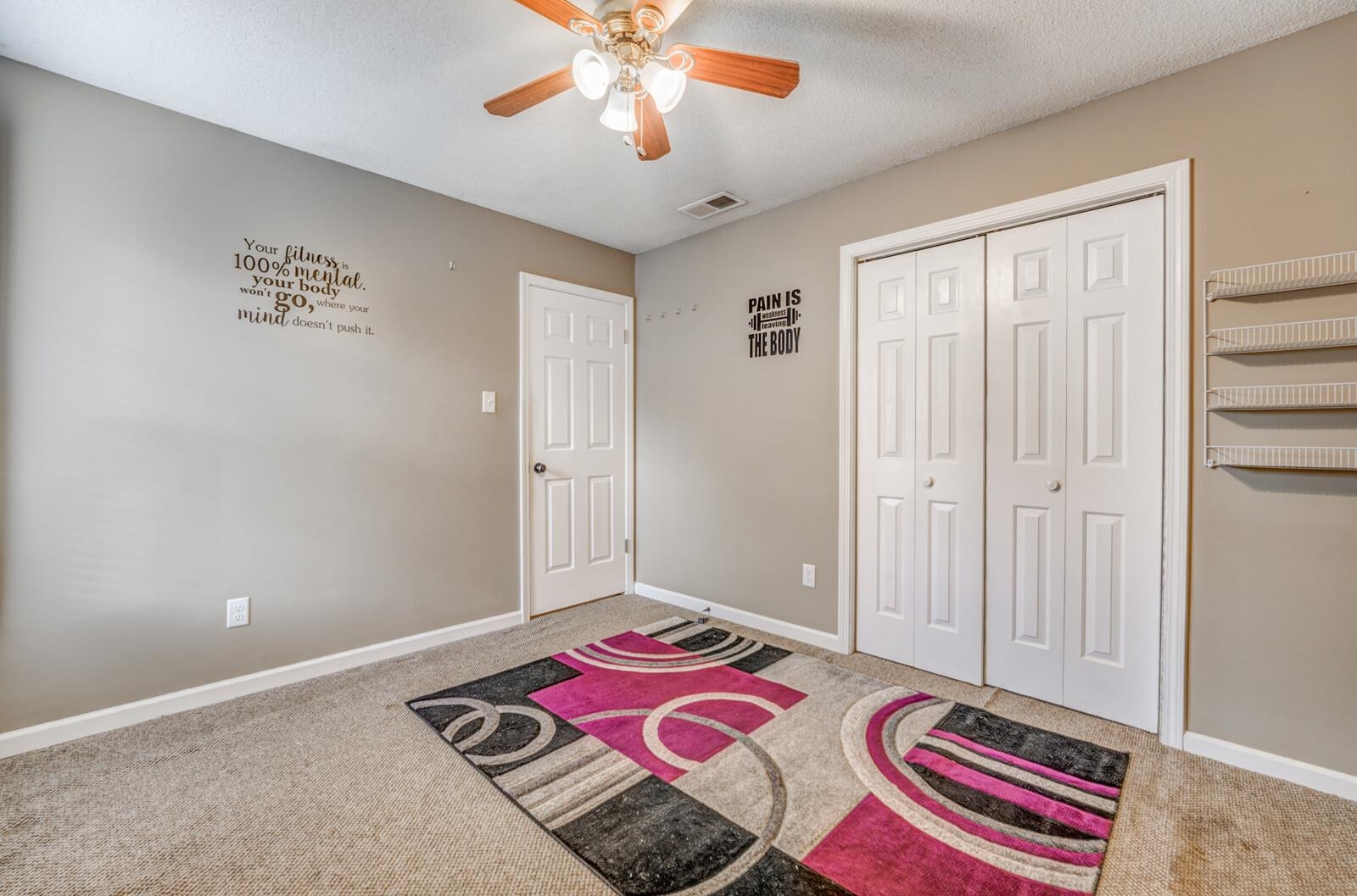 7611 VALLEY GLEN DR
