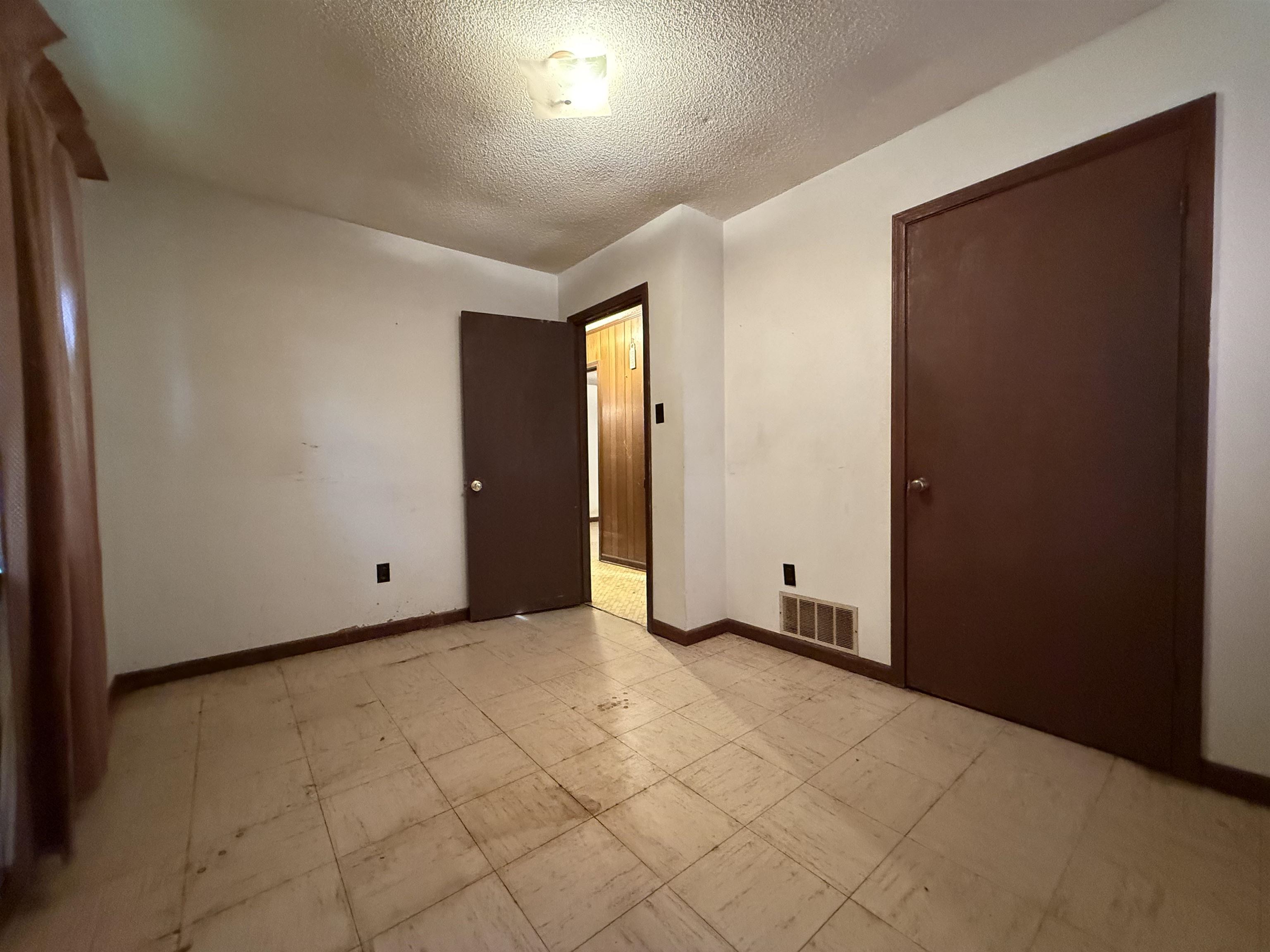 310 JANIE BIRD DR