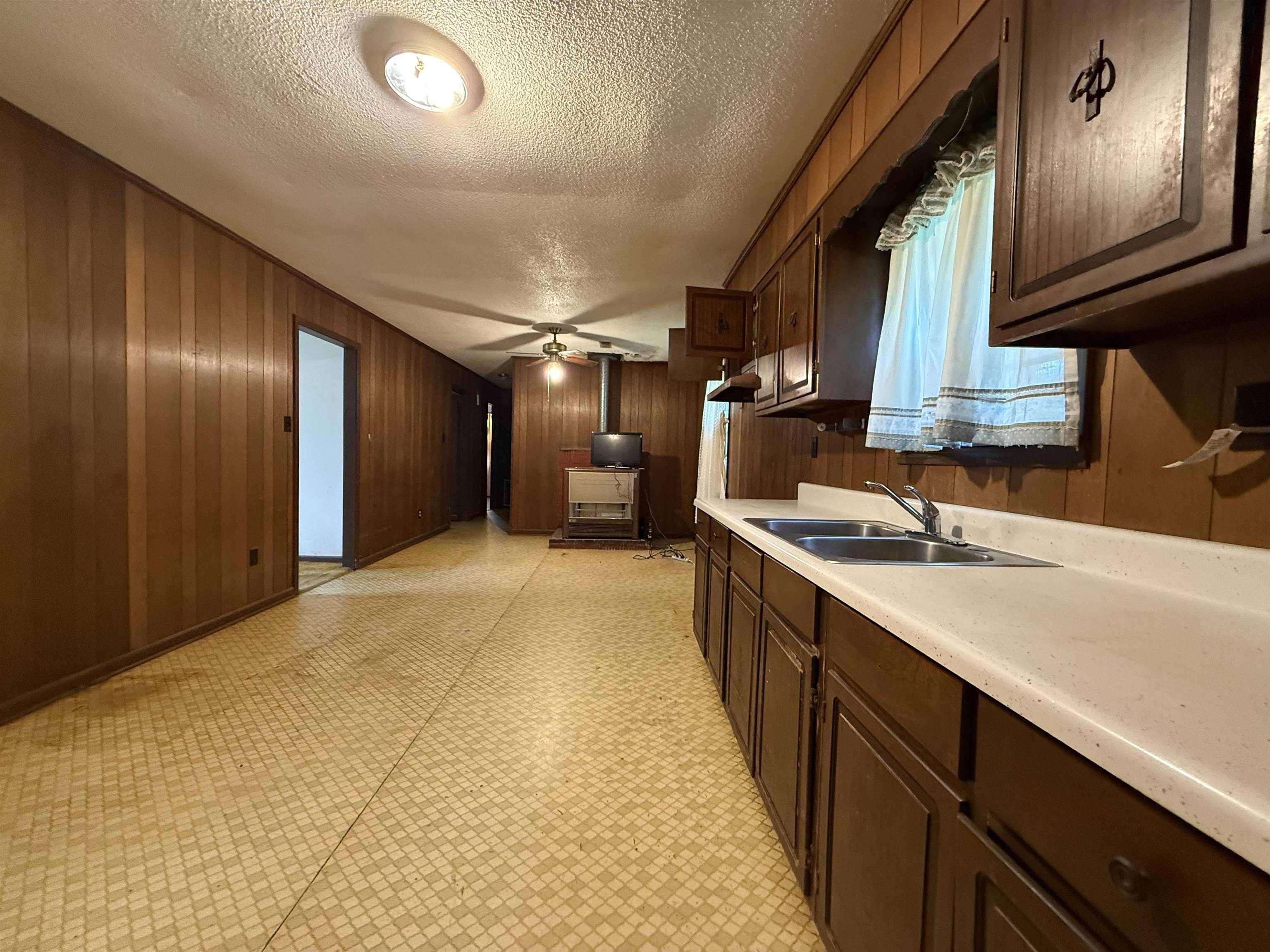 310 JANIE BIRD DR