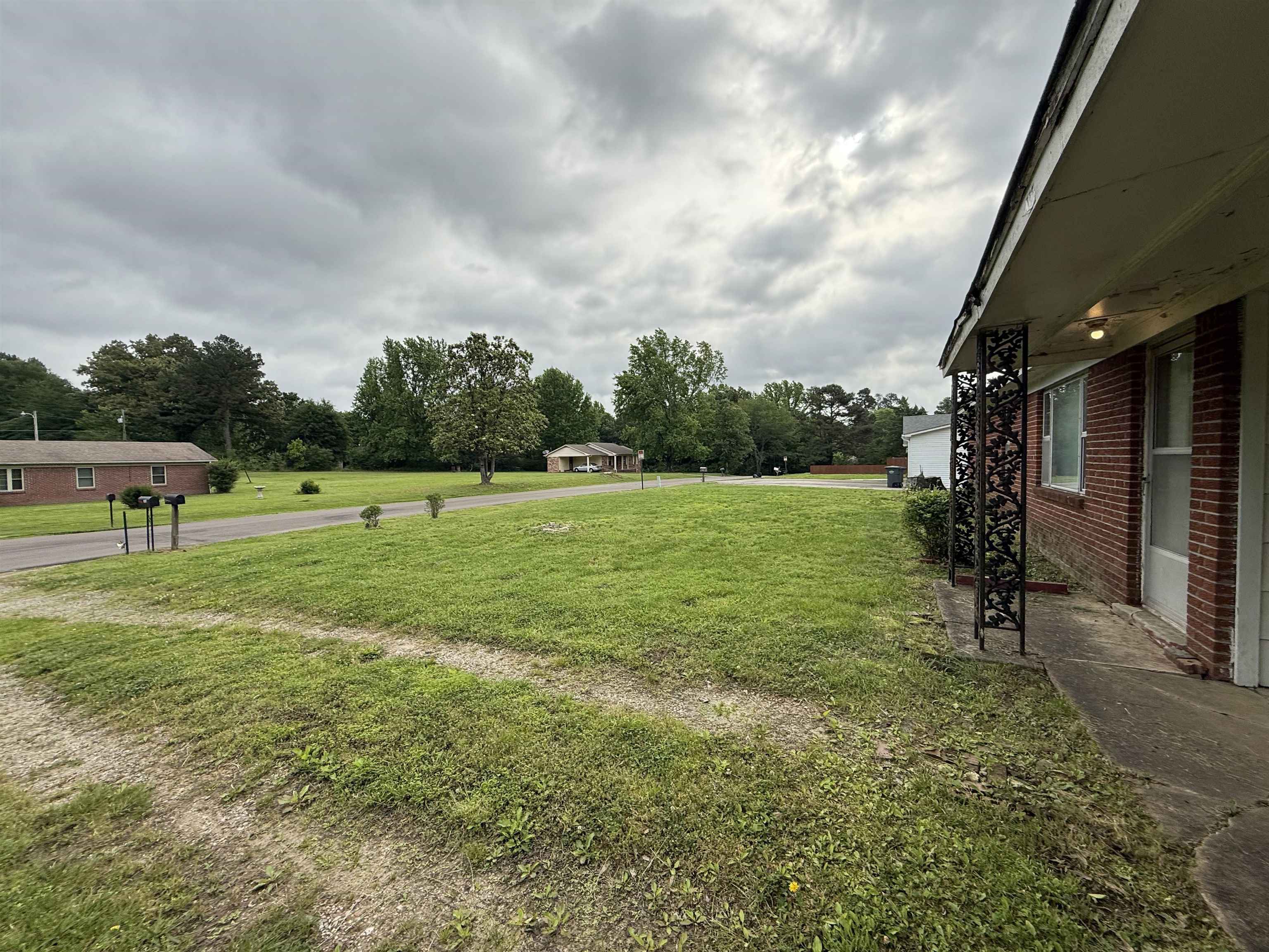310 JANIE BIRD DR