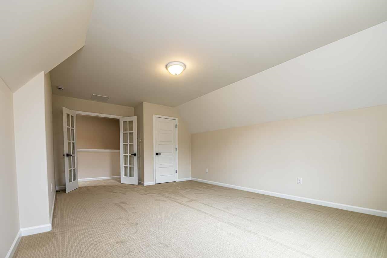 170 OAKLAND RIDGE CV