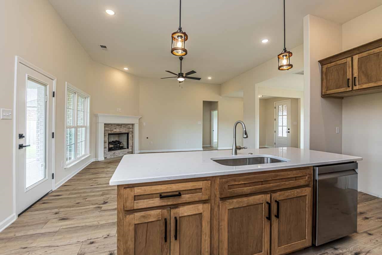 170 OAKLAND RIDGE CV