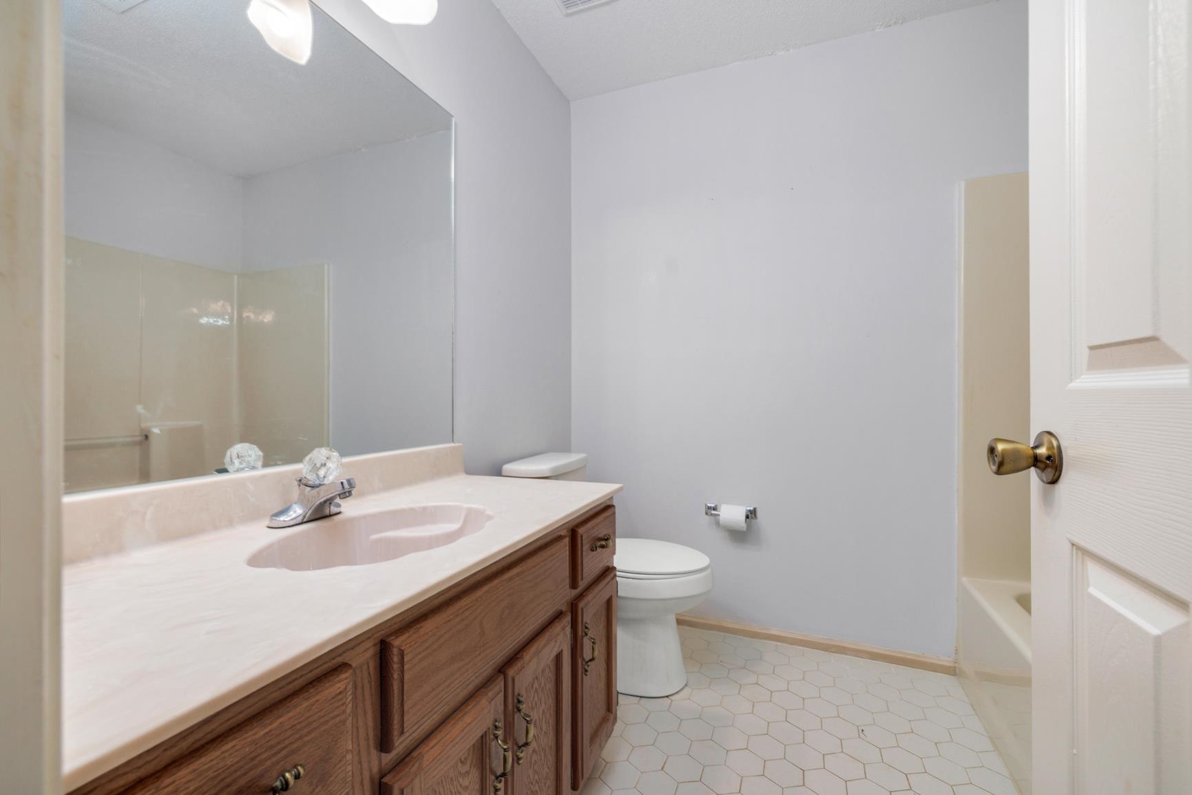 160 GRETNA GREEN DR S