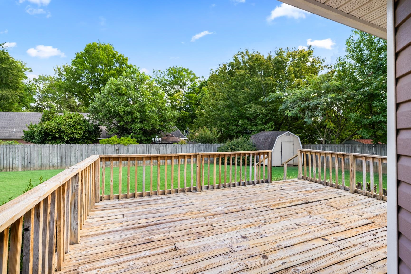 160 GRETNA GREEN DR S