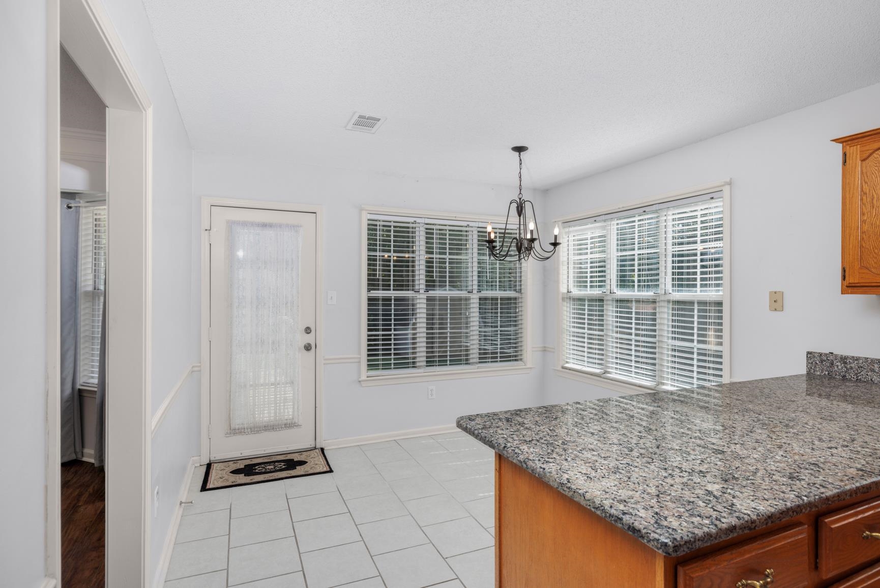 160 GRETNA GREEN DR S