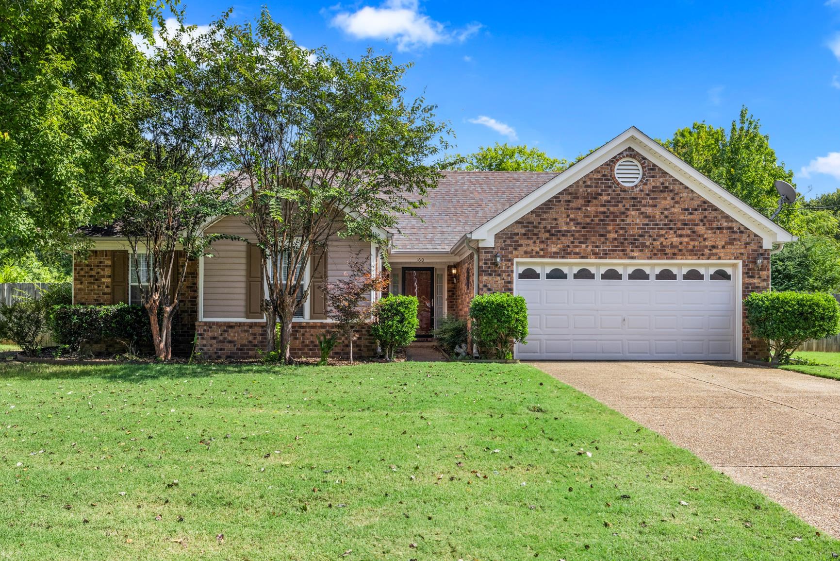 160 GRETNA GREEN DR S