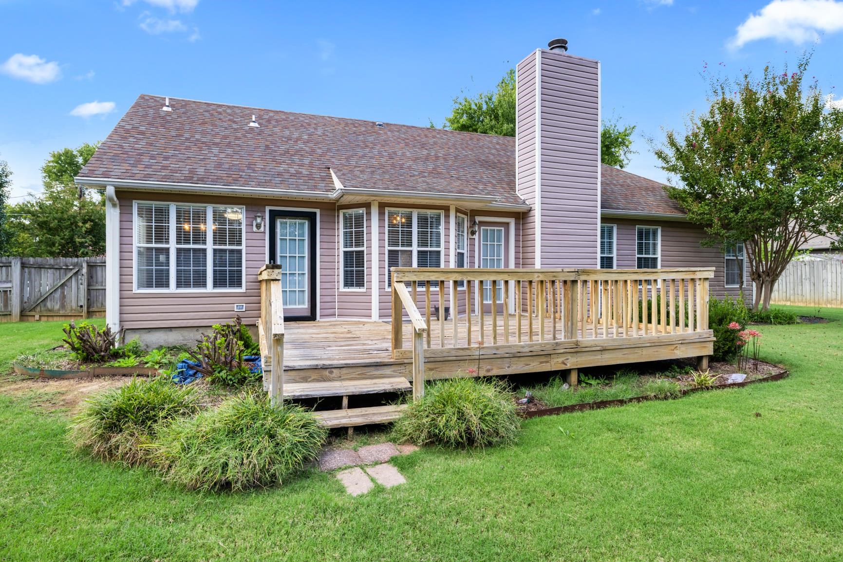 160 GRETNA GREEN DR S