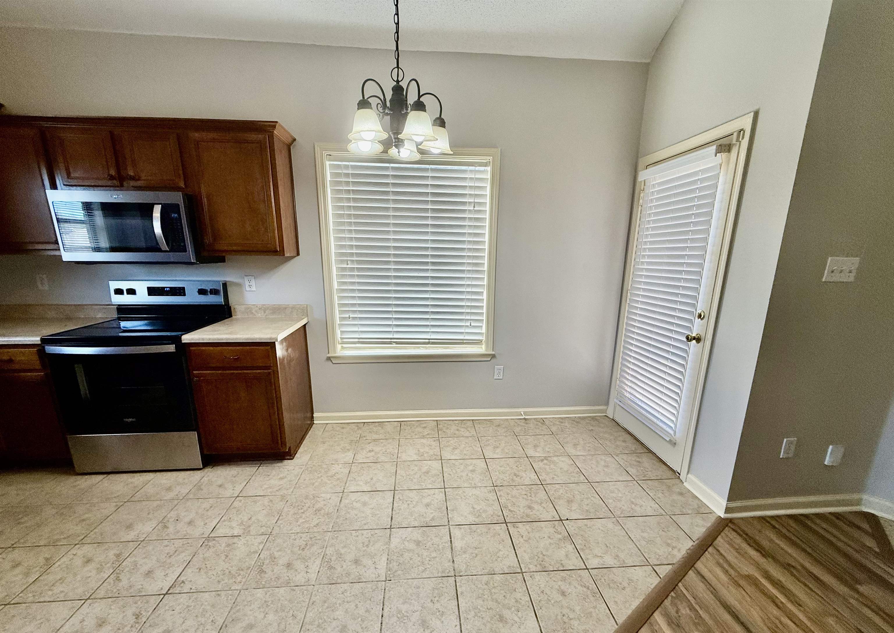 245 MOSSY SPRINGS DR