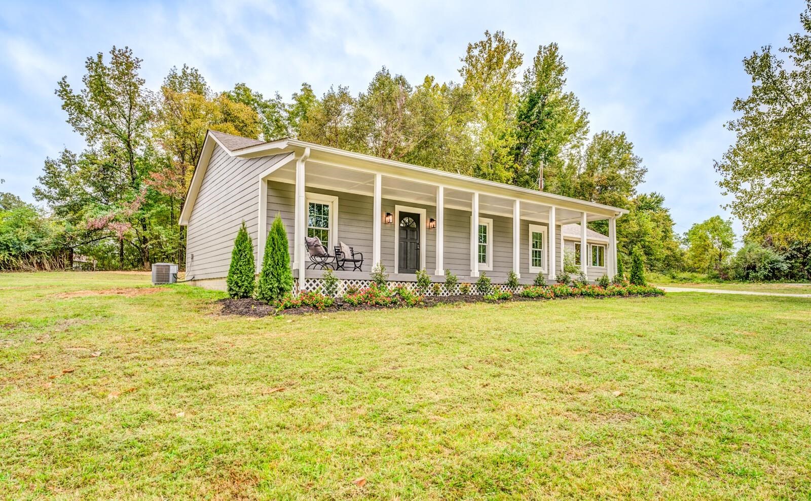 2100 SCRUB OAK RD
