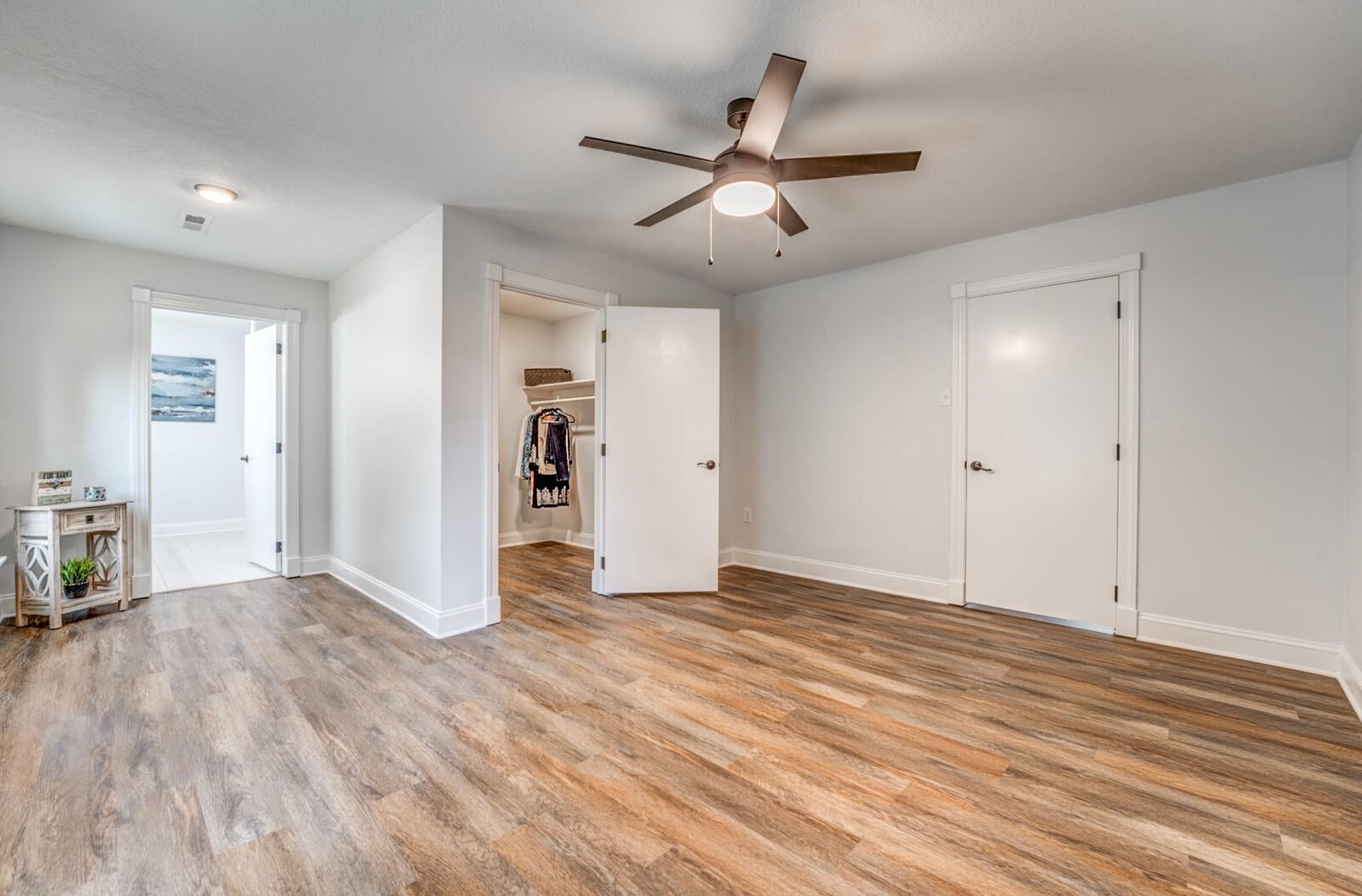 2100 SCRUB OAK RD