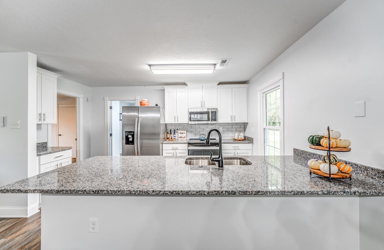 2100 SCRUB OAK RD