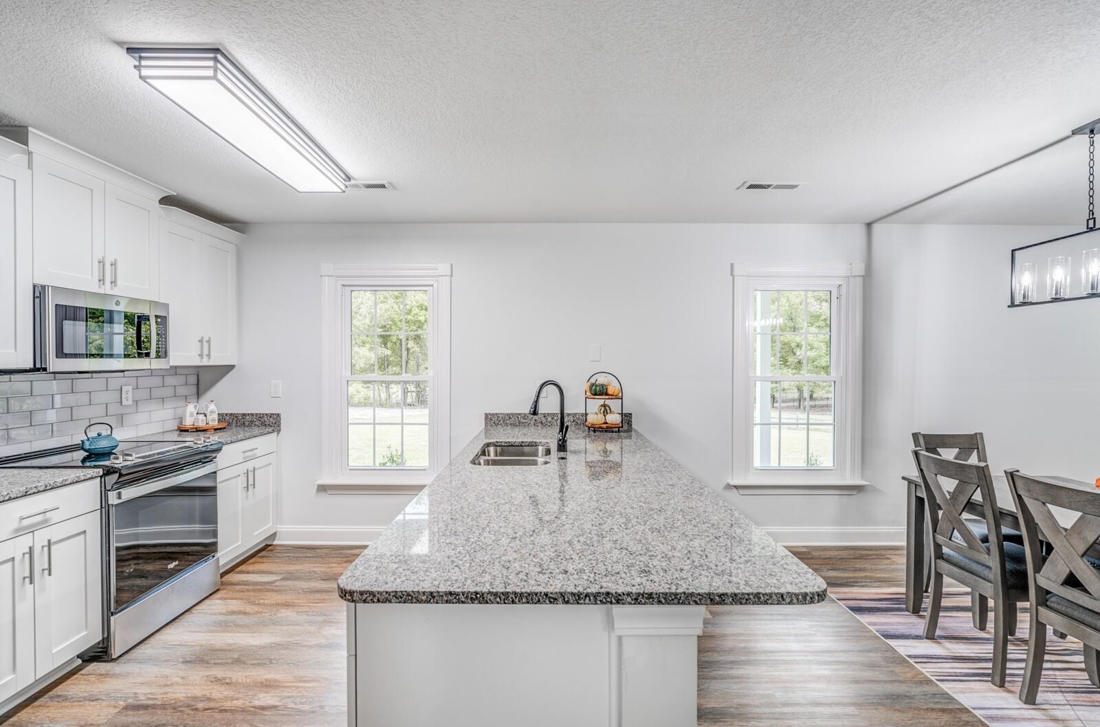 2100 SCRUB OAK RD