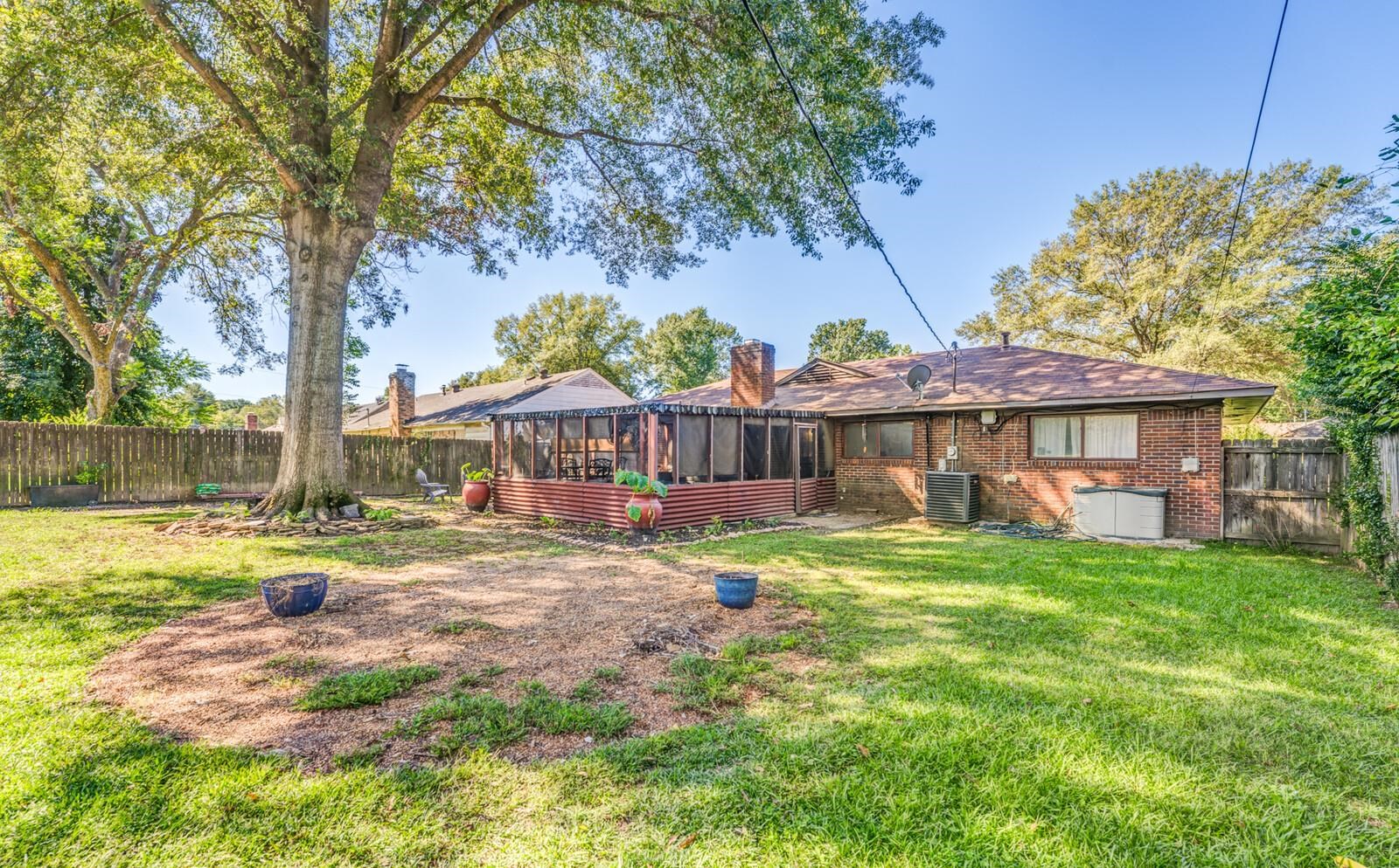 5067 GINGER CIR