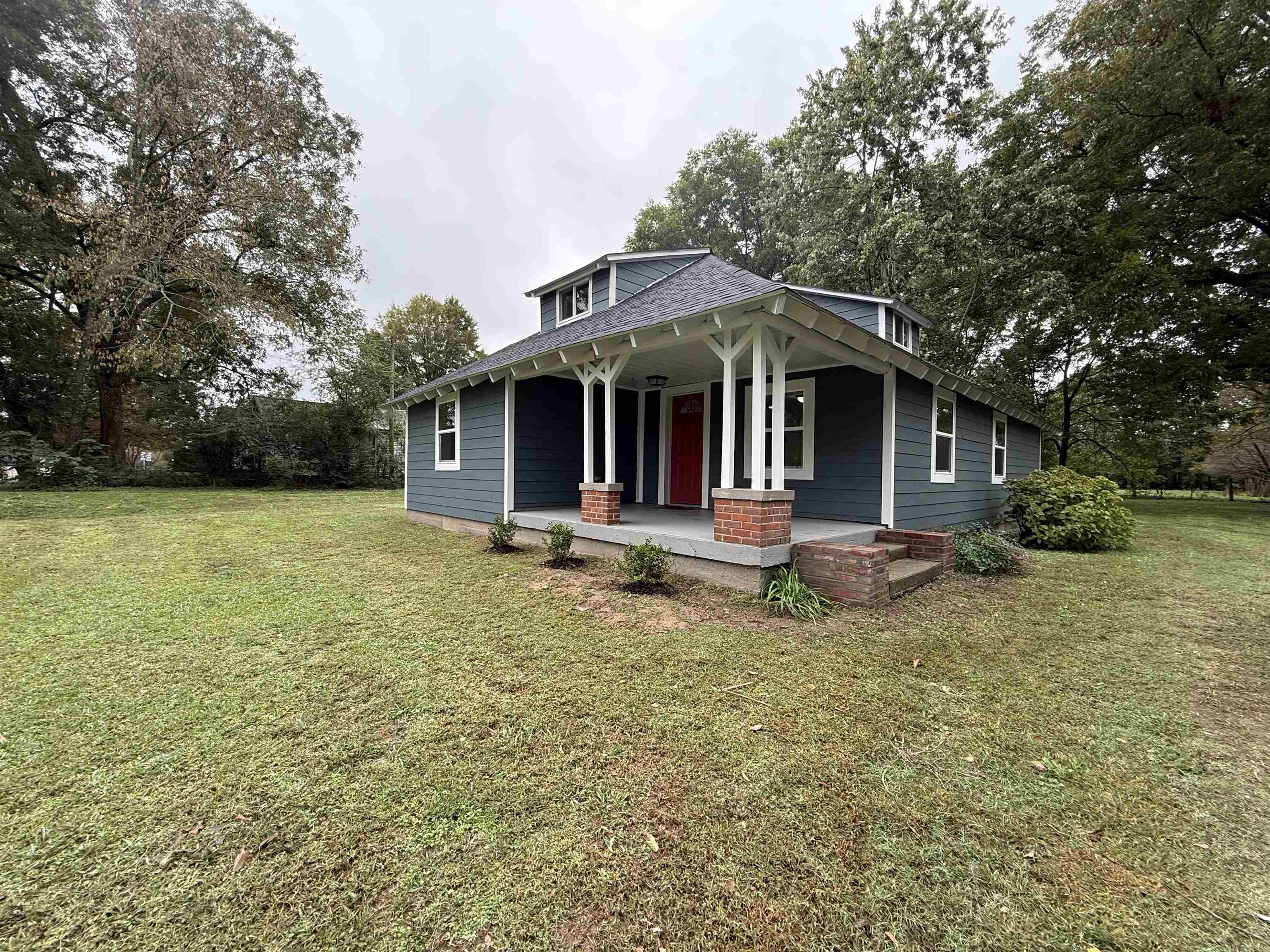 345 CROSS AVE