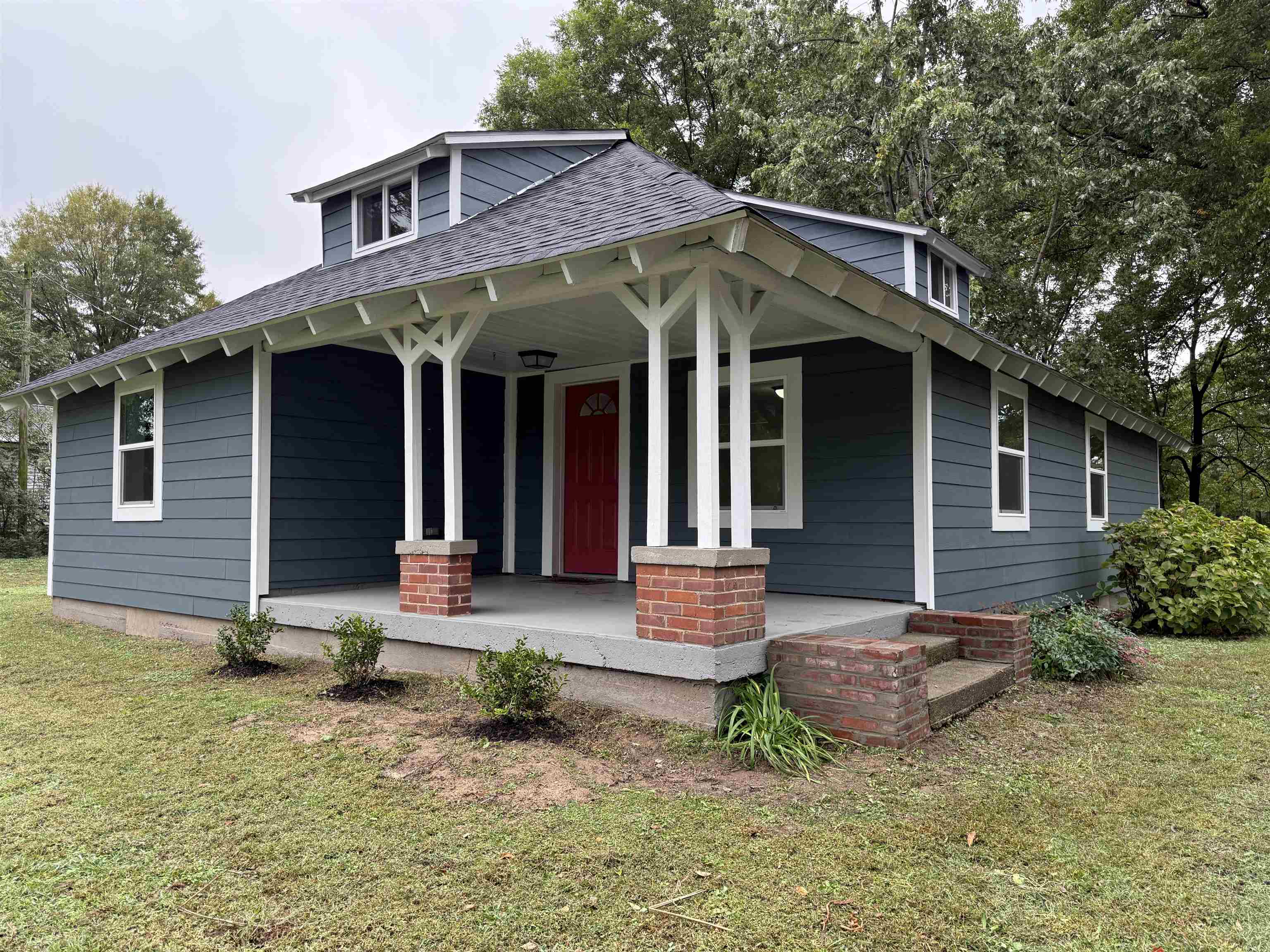 345 CROSS AVE