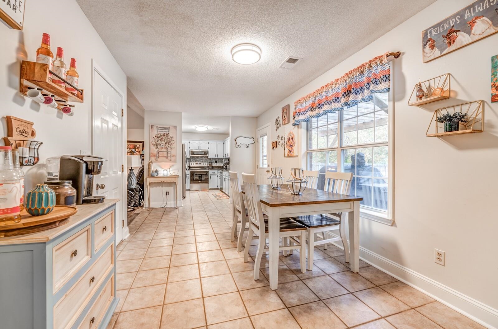 192 MADISON DR