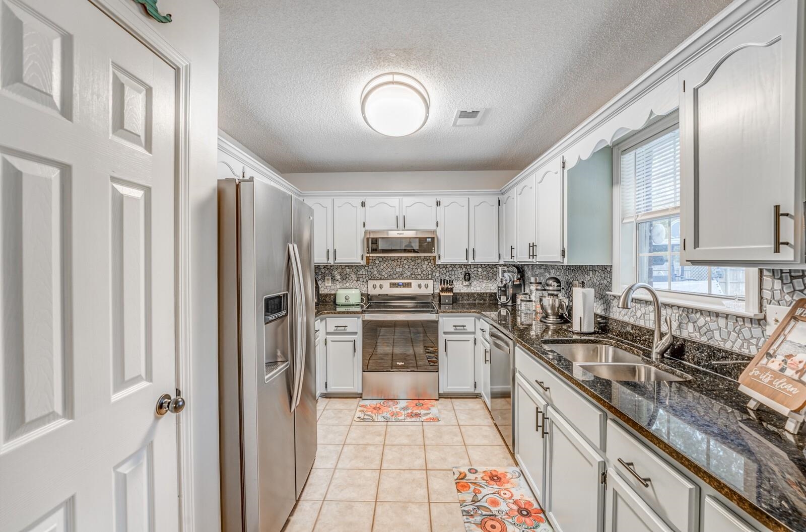 192 MADISON DR