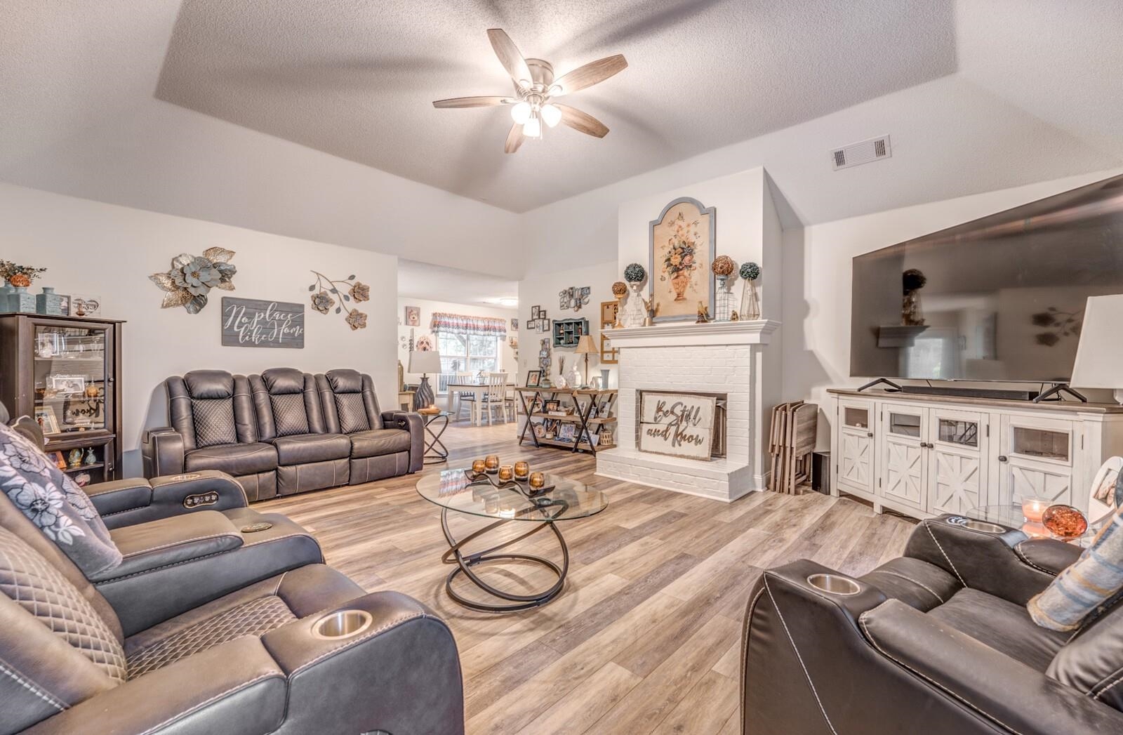 192 MADISON DR