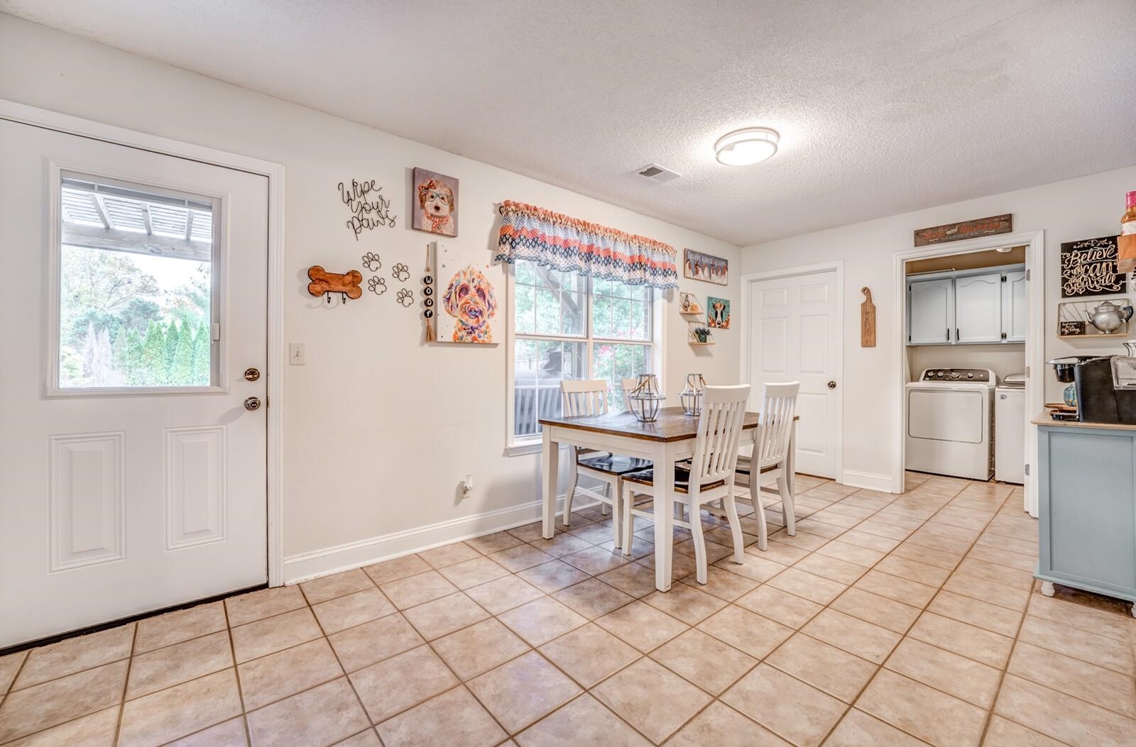 192 MADISON DR