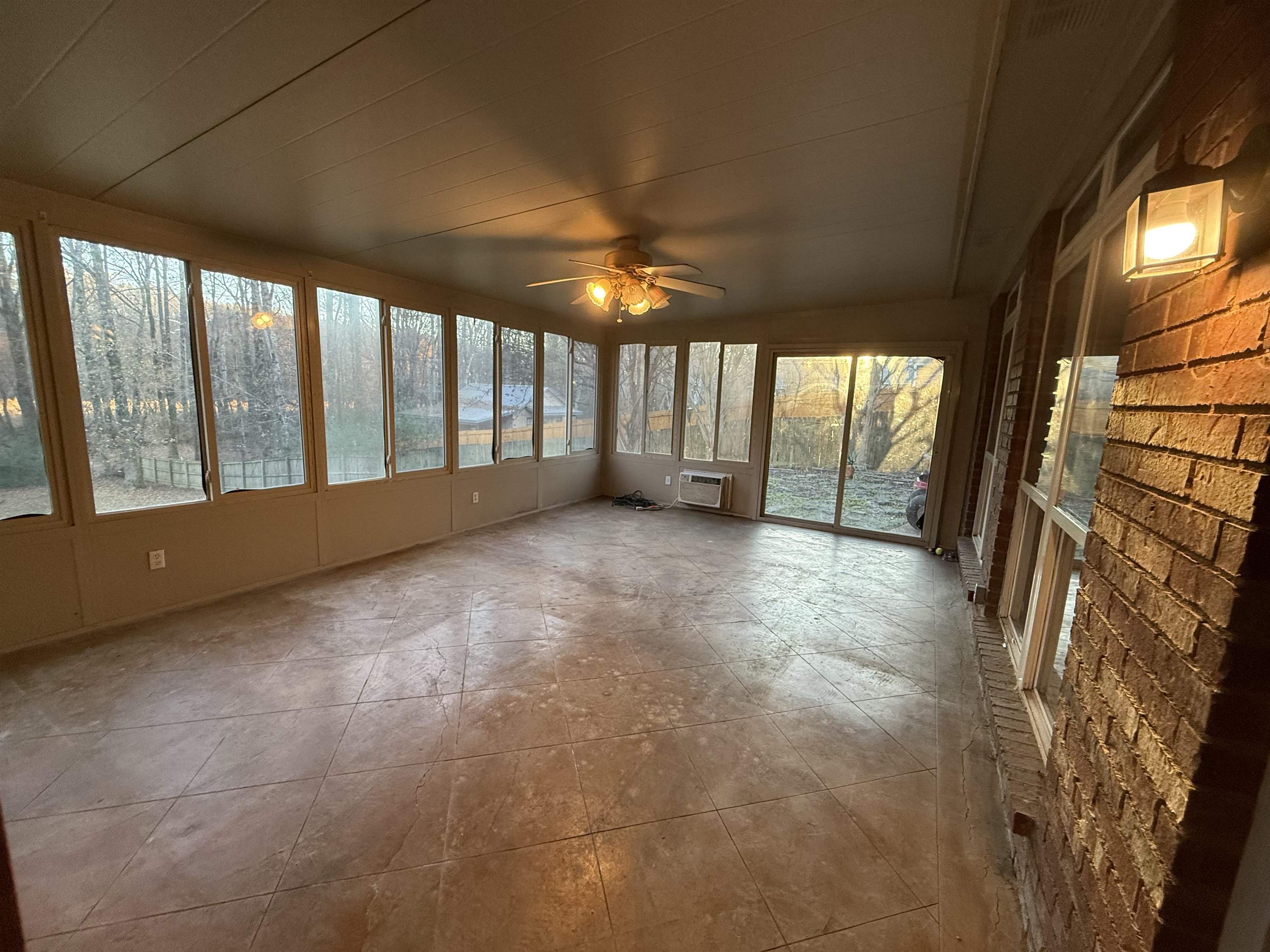 30 COUNTRY FOREST DR