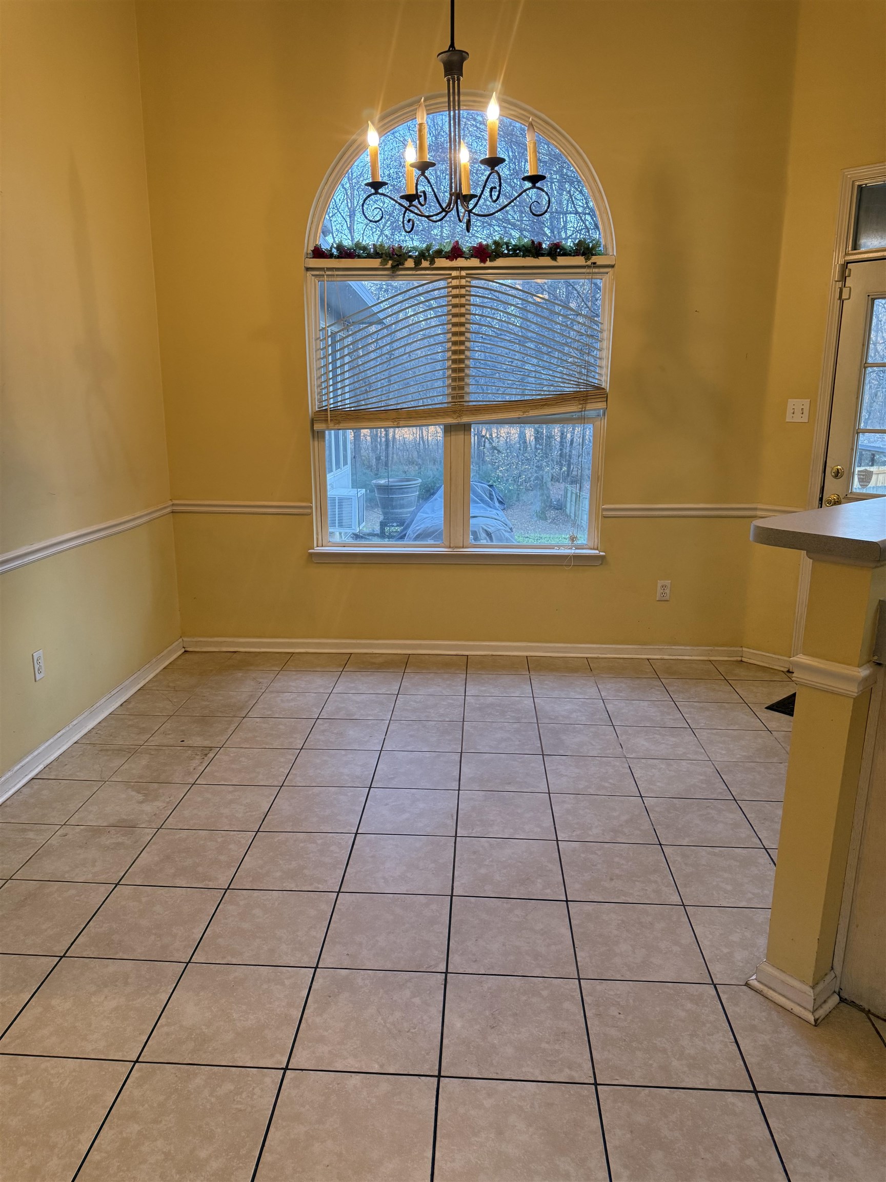 30 COUNTRY FOREST DR