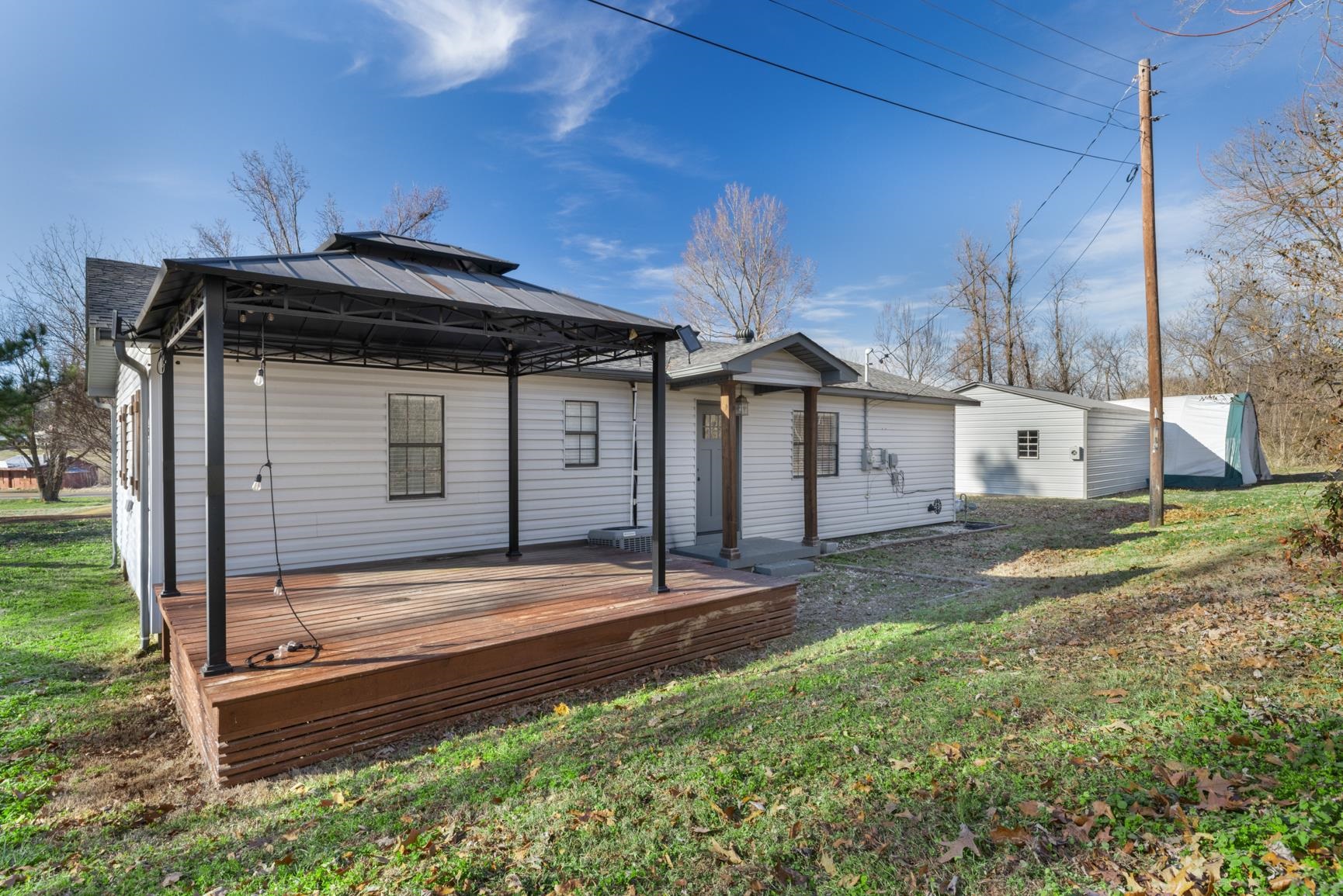 8424 OLD MEMPHIS RD