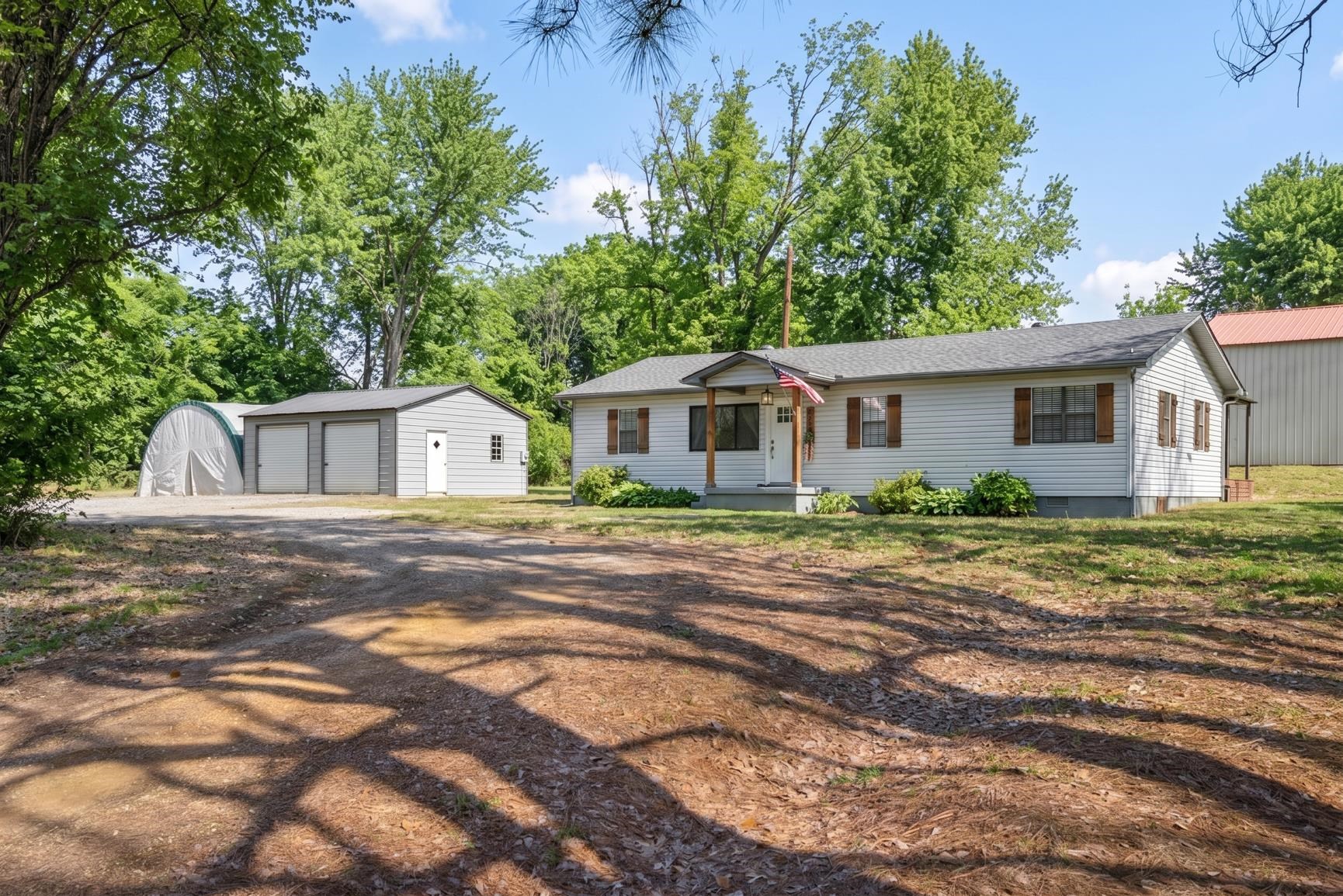 8424 OLD MEMPHIS RD